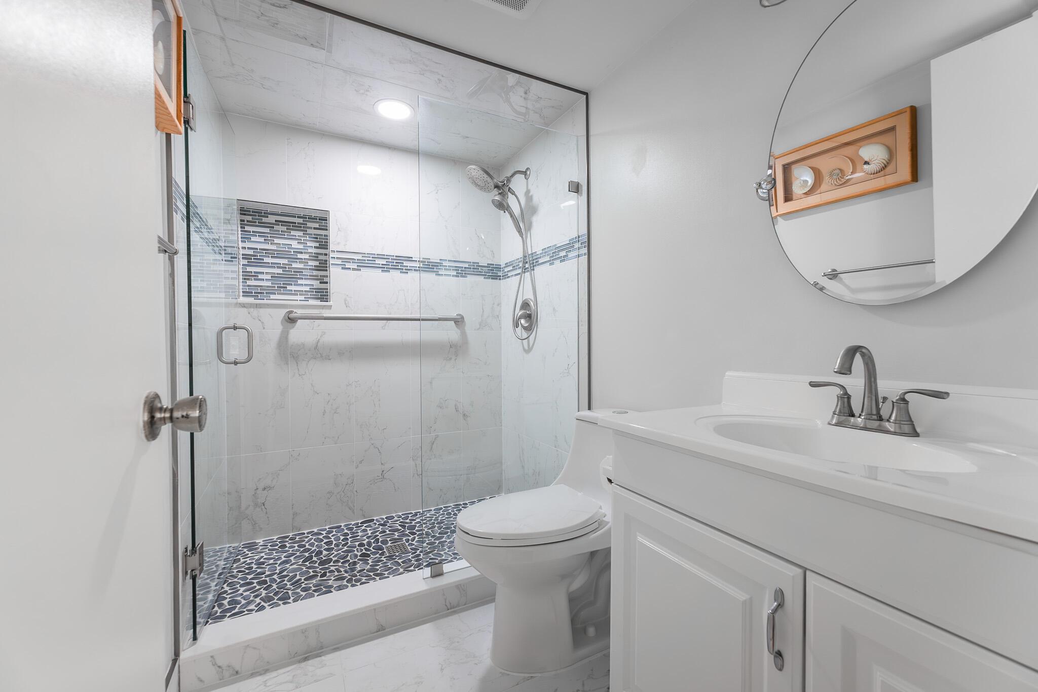 331 SW South River Drive 107