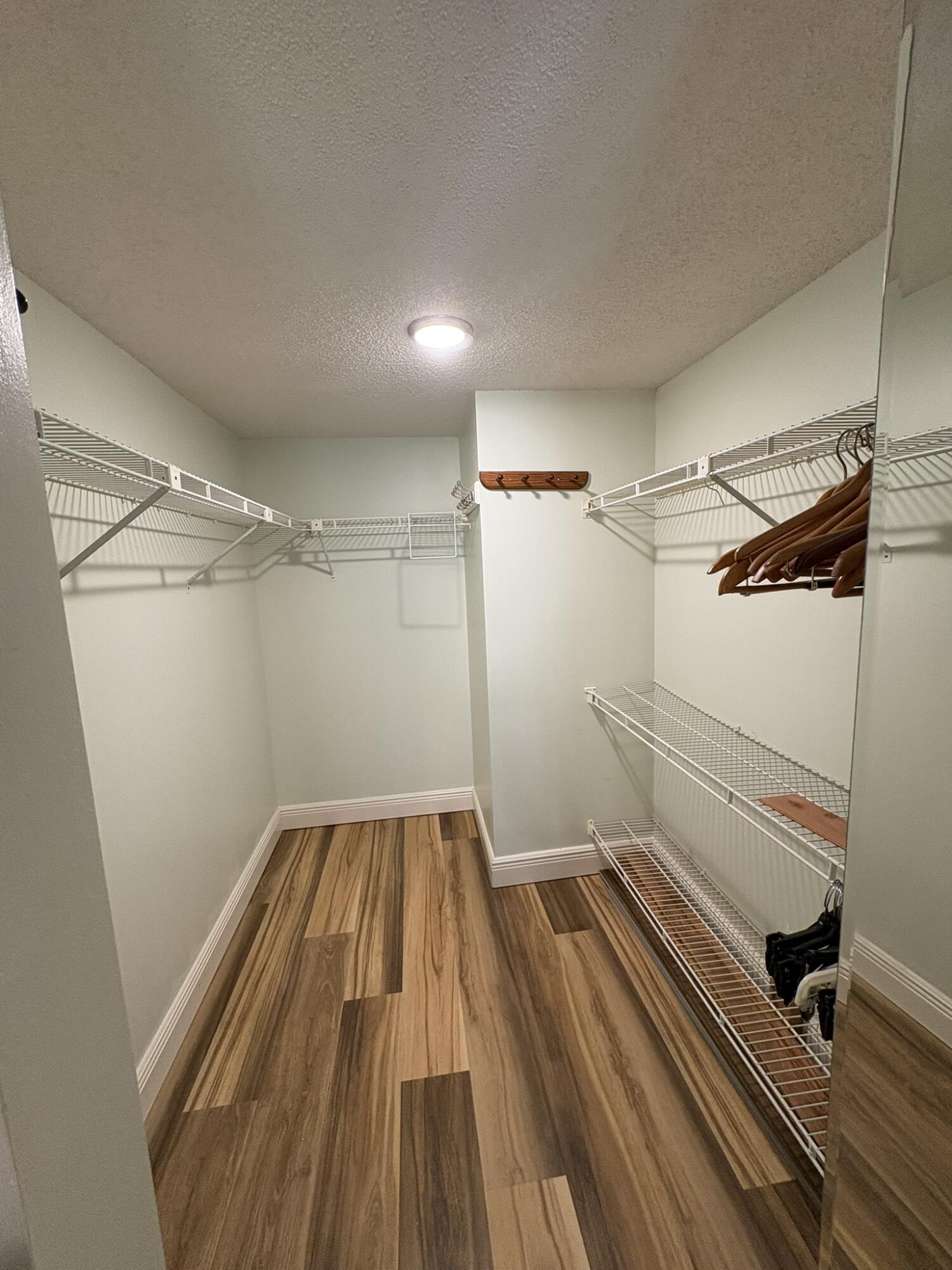 331 SW South River Drive 107