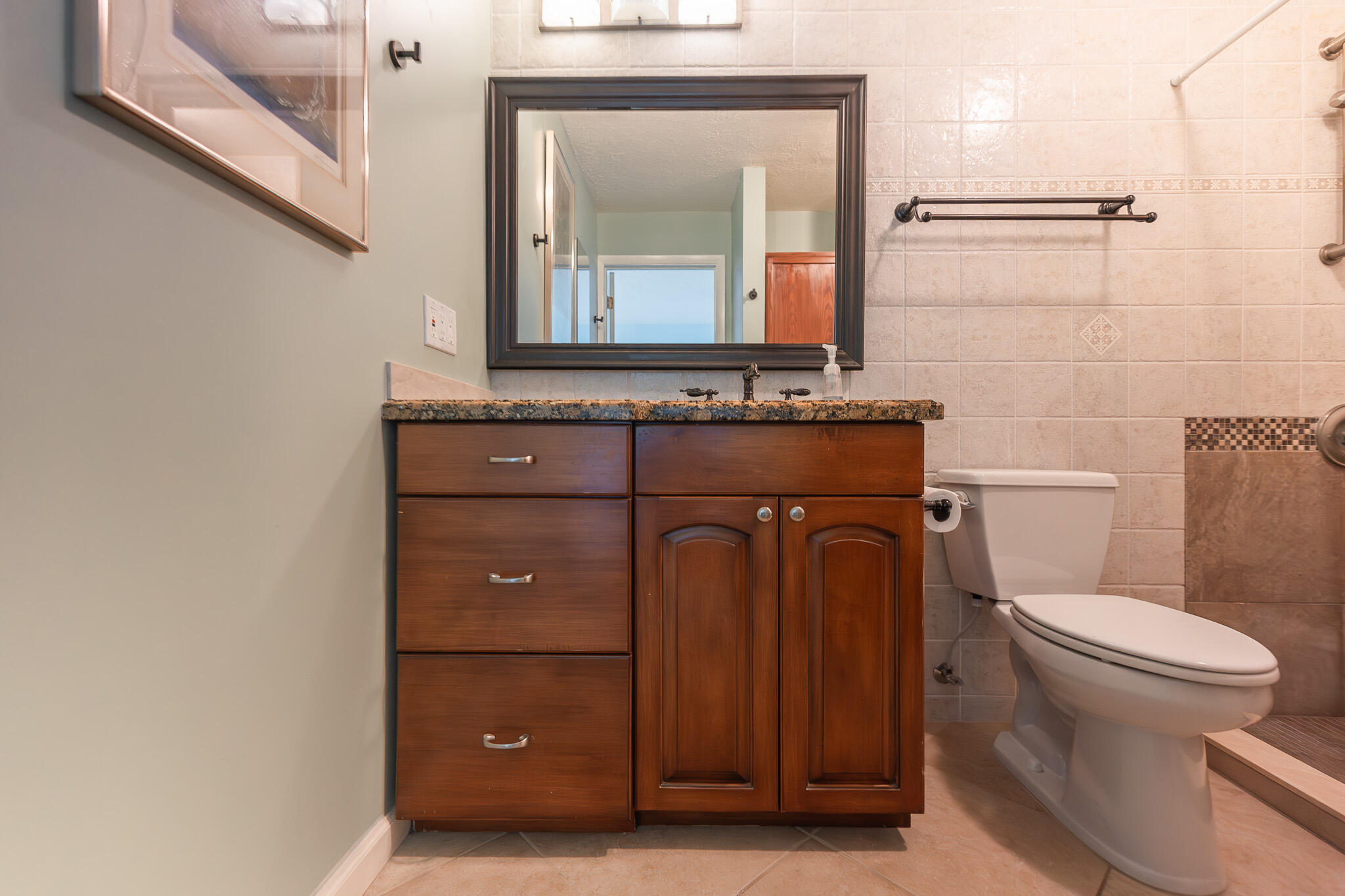 1079 NE Crescent Street