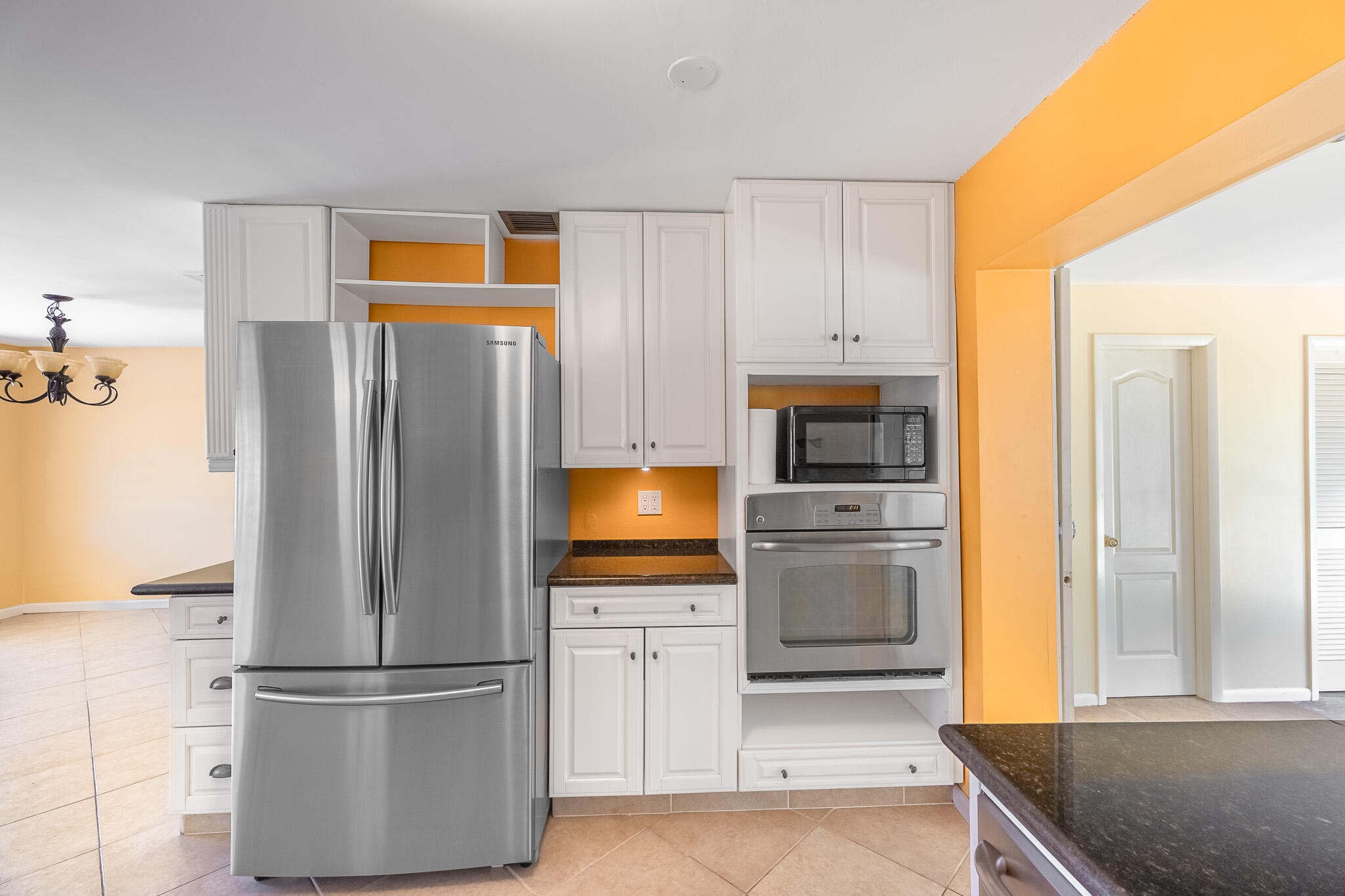 1079 NE Crescent Street