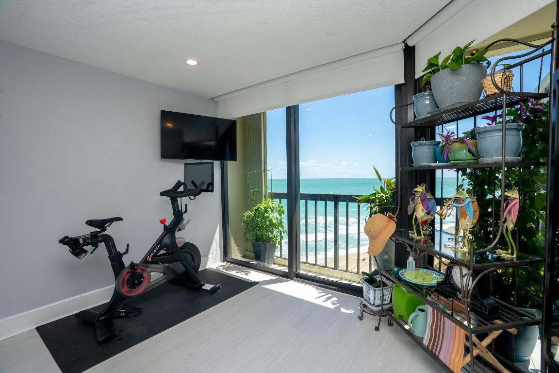 9500 S Ocean Drive 1208