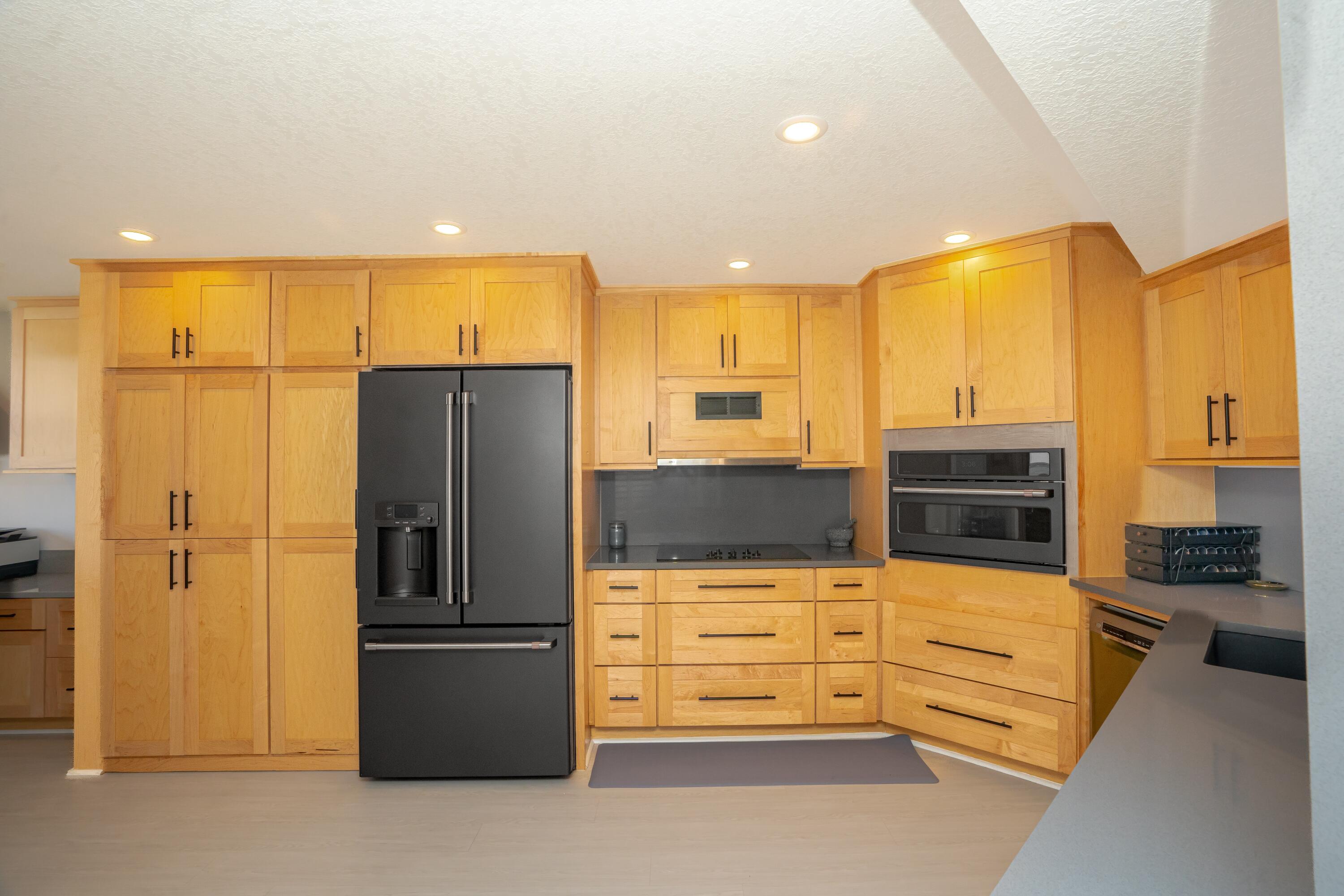 9500 S Ocean Drive 1208