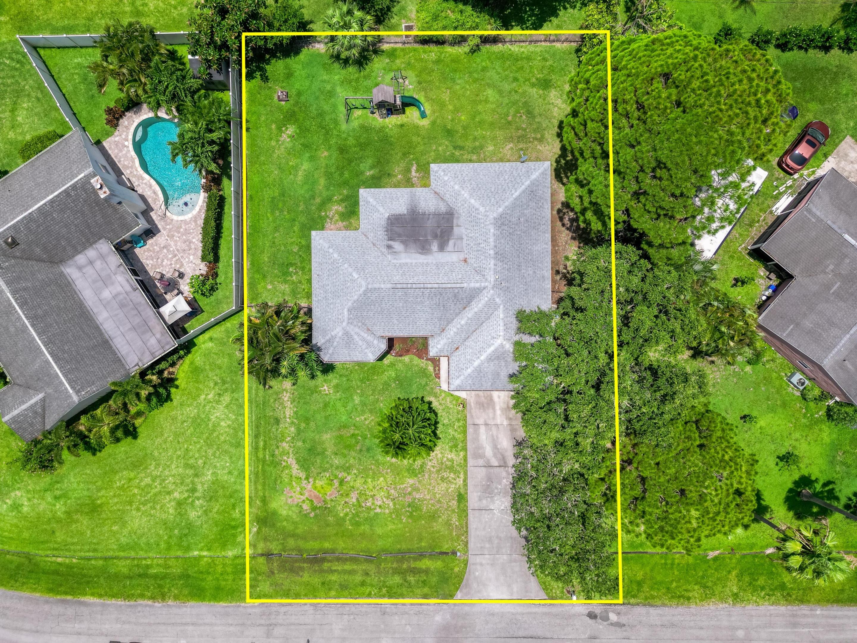 1150 SW Alesio Lane