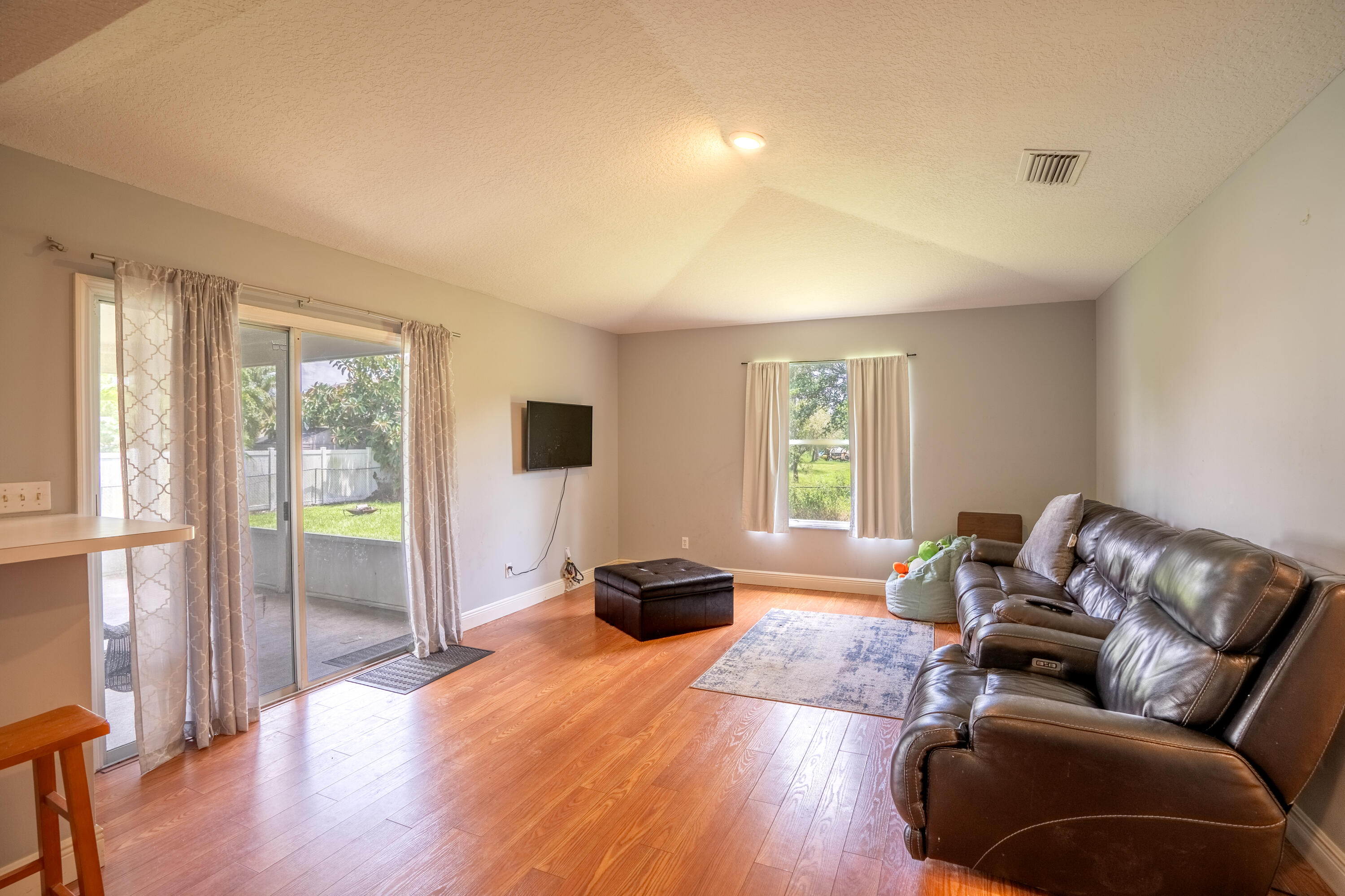 1150 SW Alesio Lane