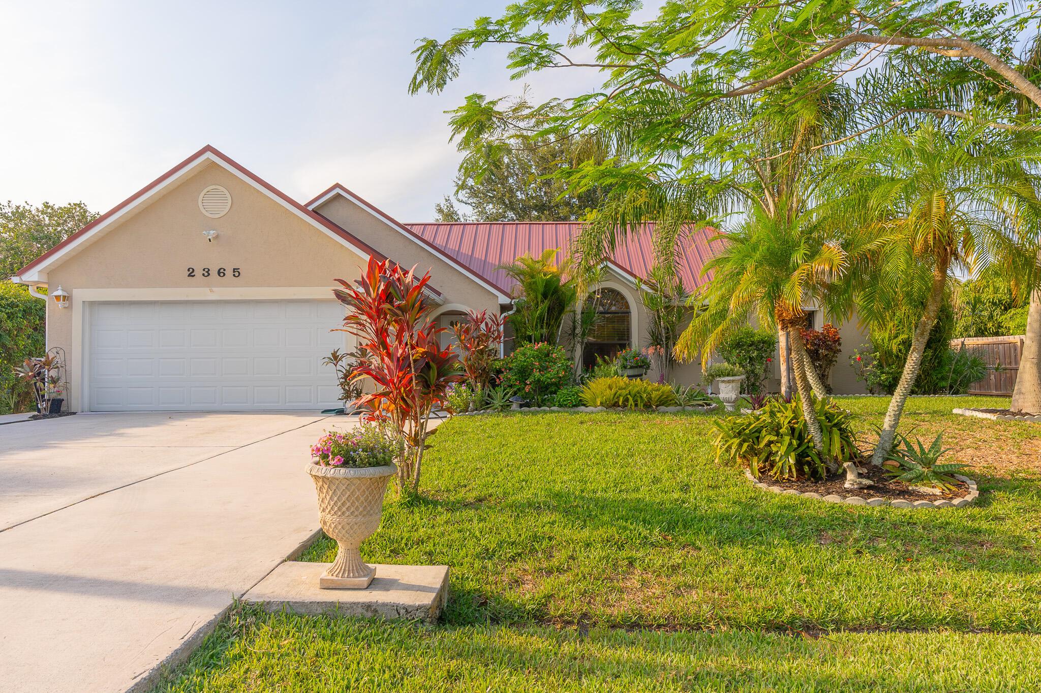 2365 SE Luau Avenue