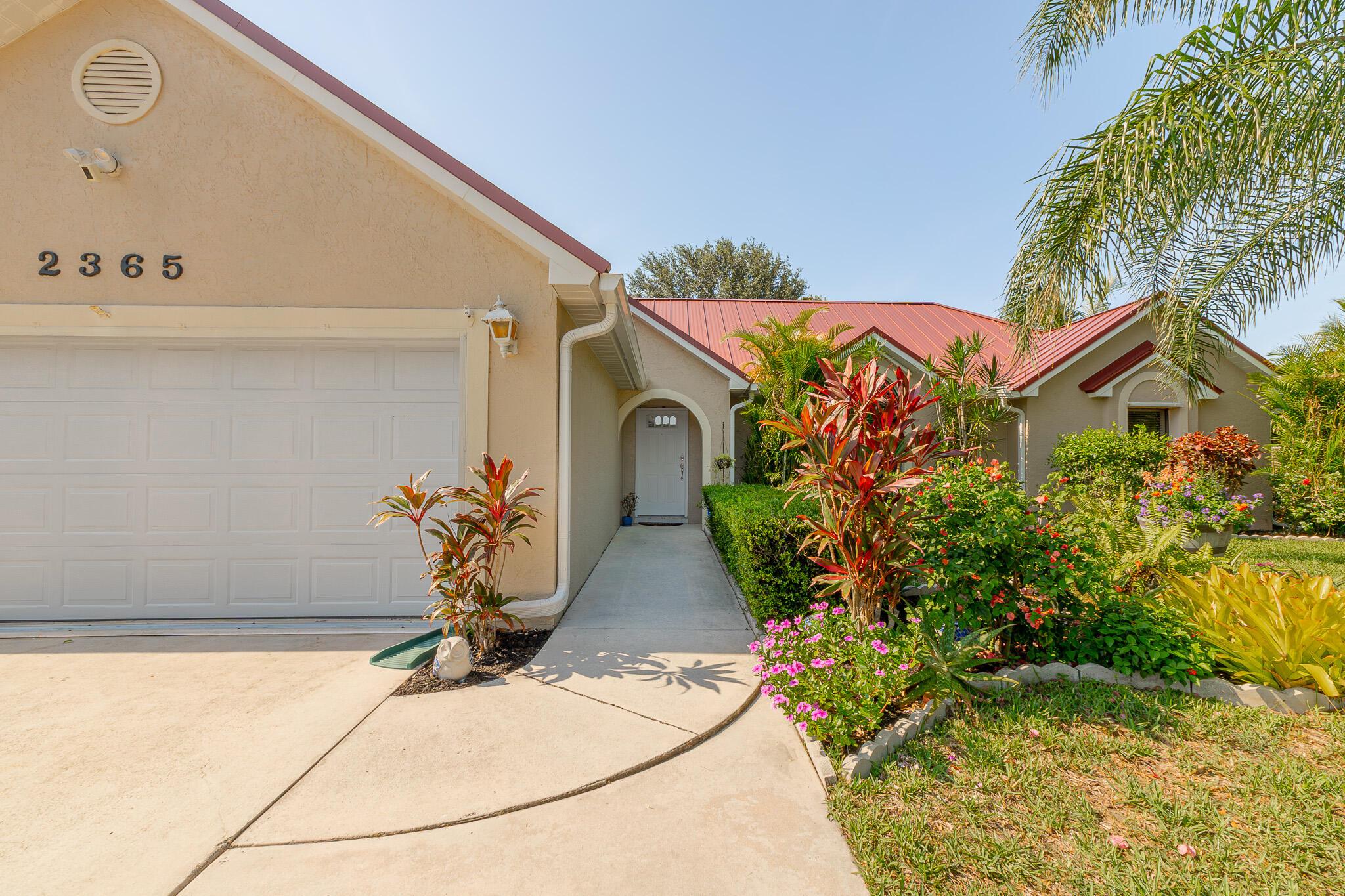 2365 SE Luau Avenue