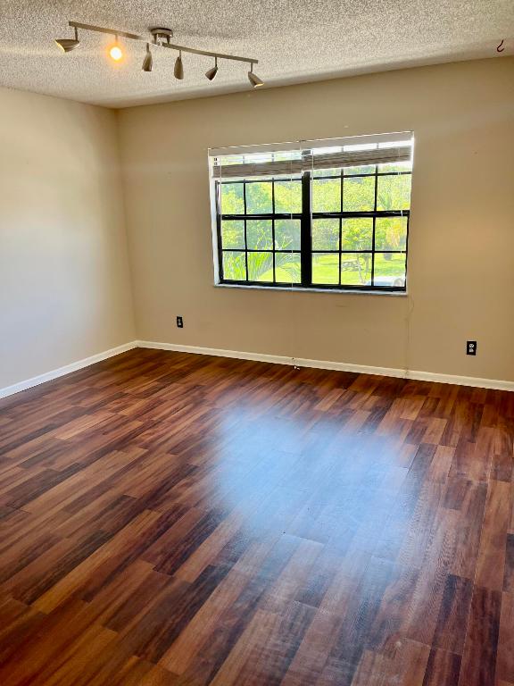 2470 SE Garden Terrace 502