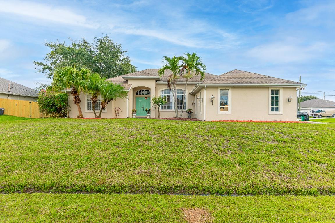 1501 SW Kamchatka Avenue