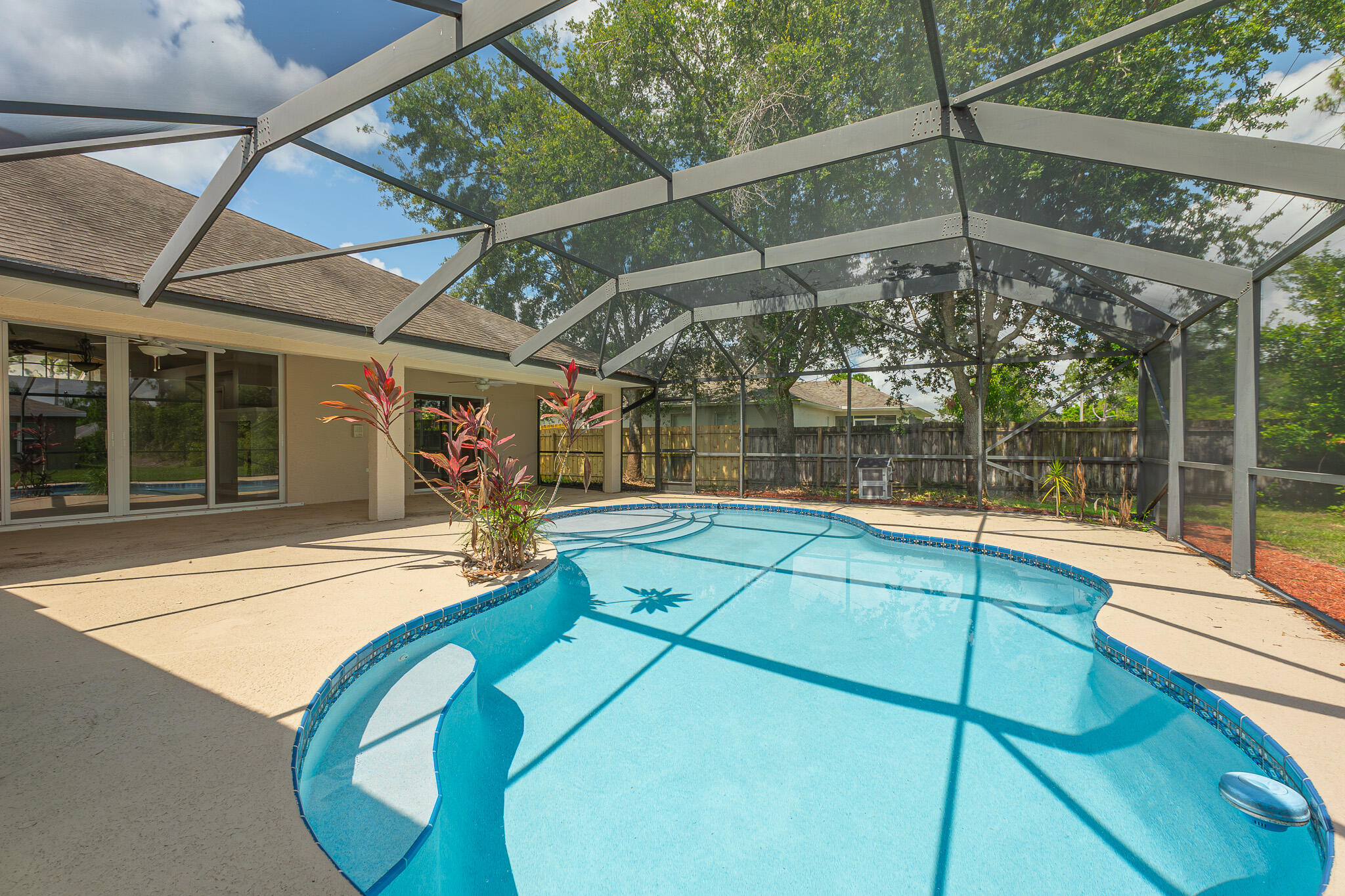 1501 SW Kamchatka Avenue