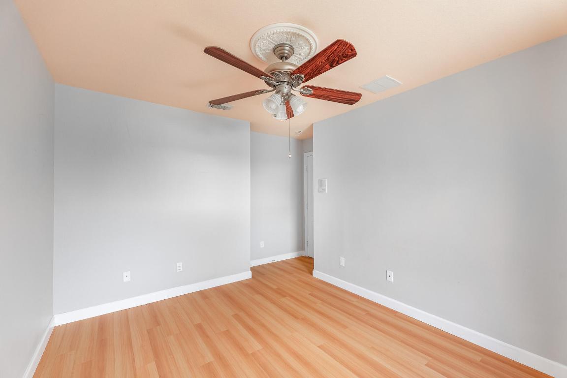 1501 SW Kamchatka Avenue