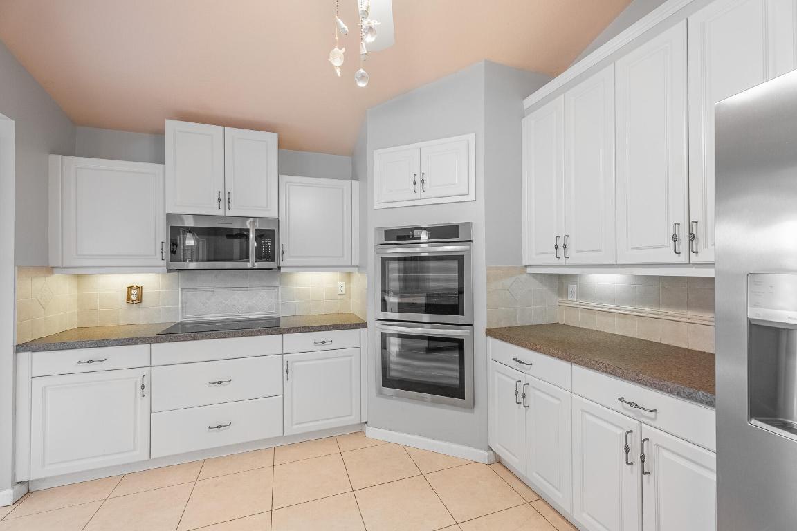 1501 SW Kamchatka Avenue