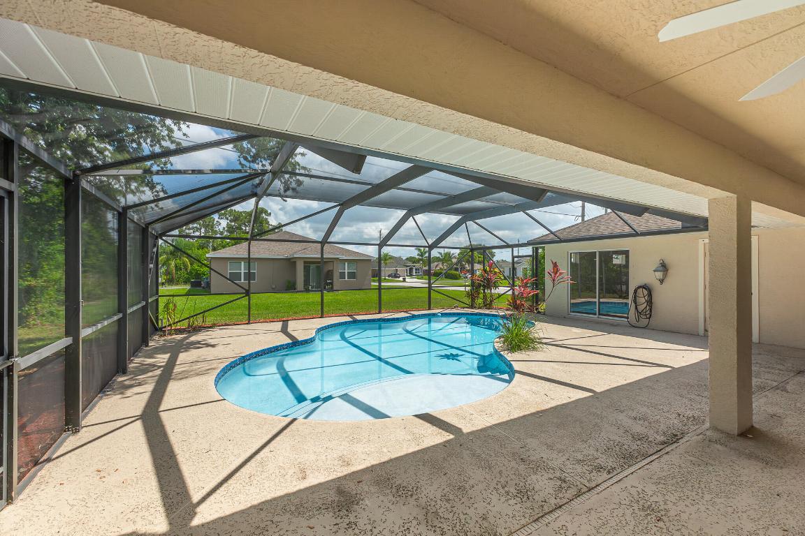 1501 SW Kamchatka Avenue