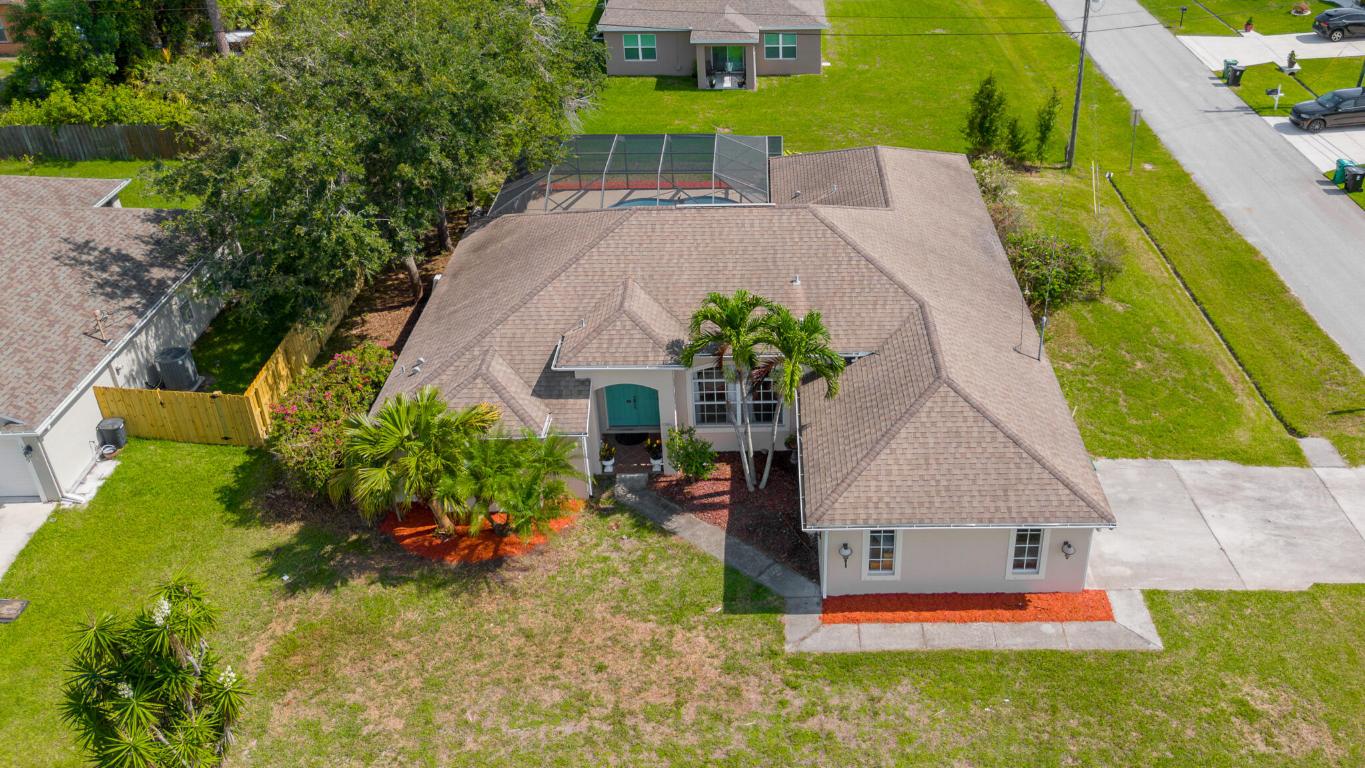 1501 SW Kamchatka Avenue