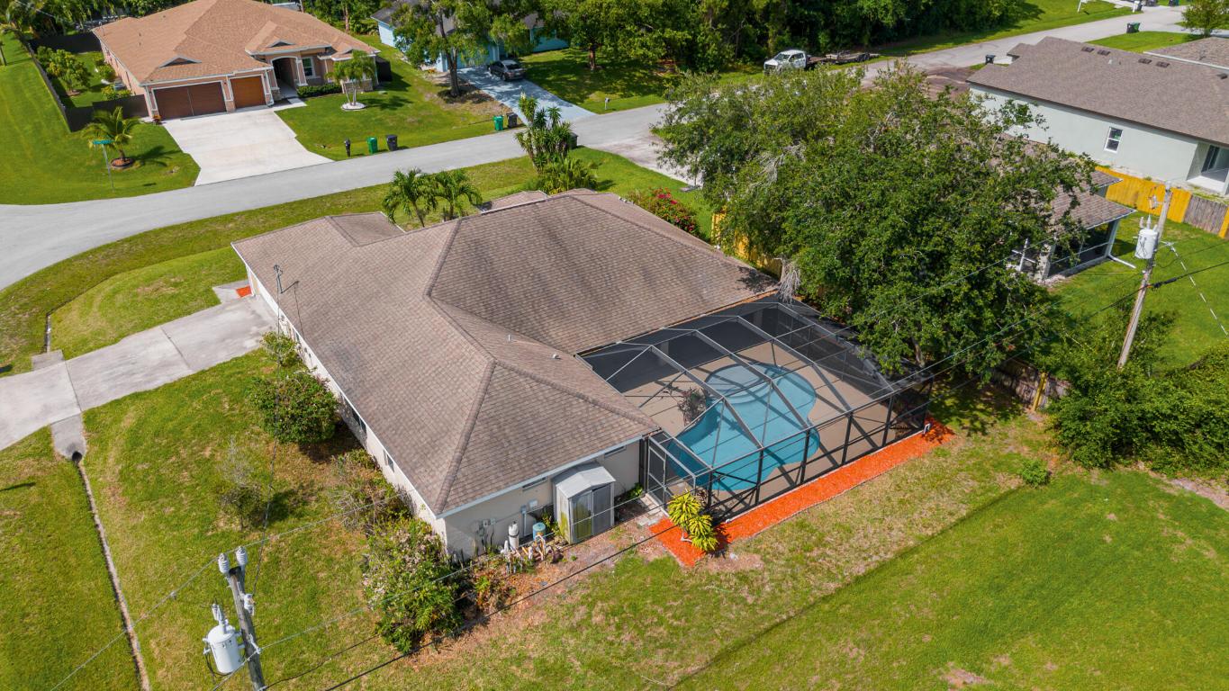 1501 SW Kamchatka Avenue