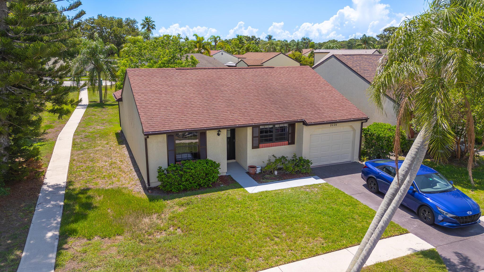 2229 SE Brekenridge Circle