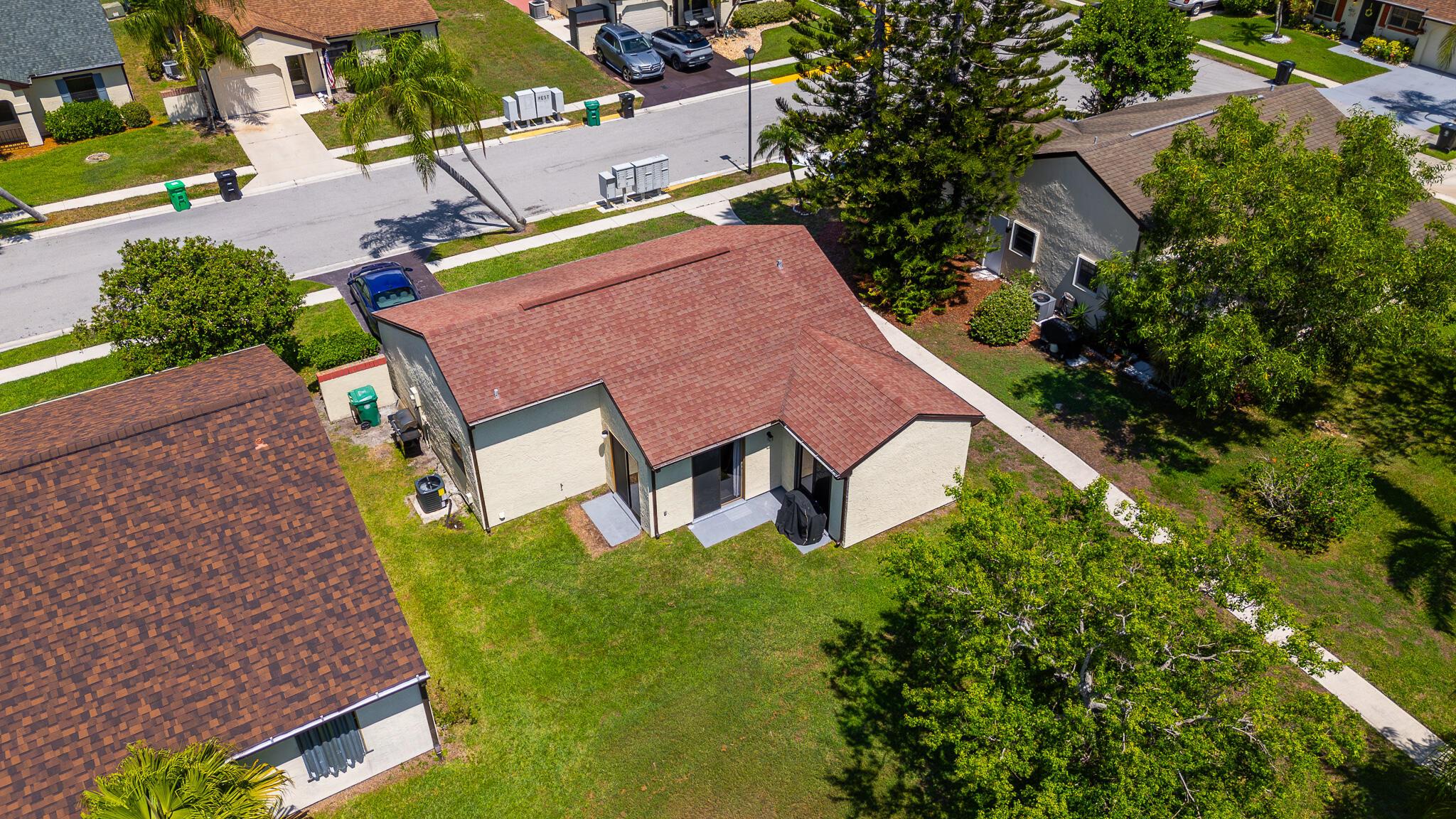 2229 SE Brekenridge Circle