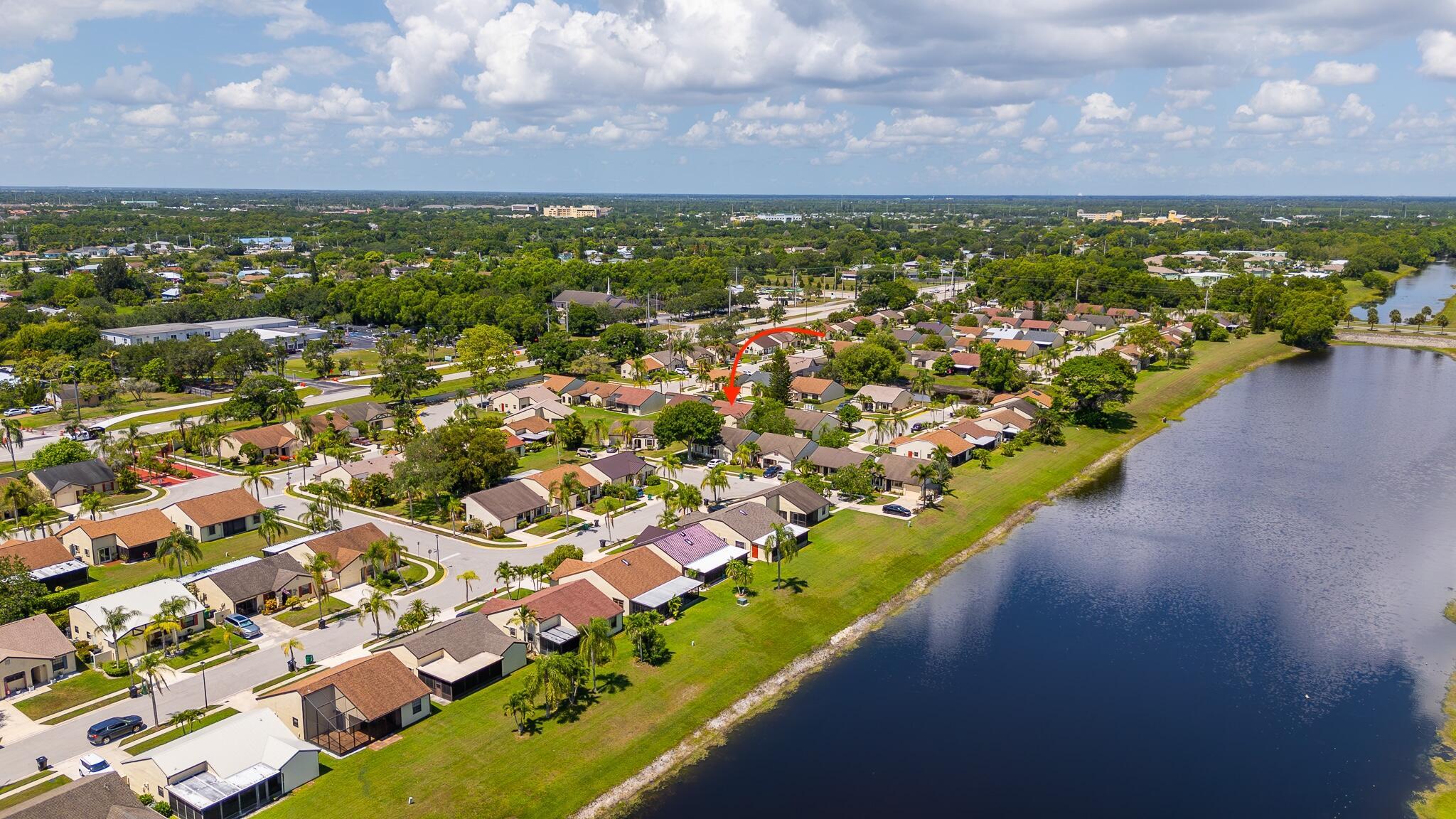 2229 SE Brekenridge Circle