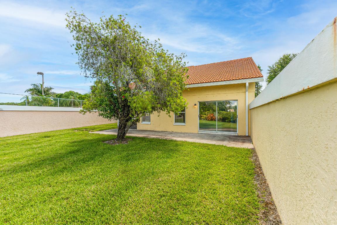 2322 SW Olympic Club Terrace