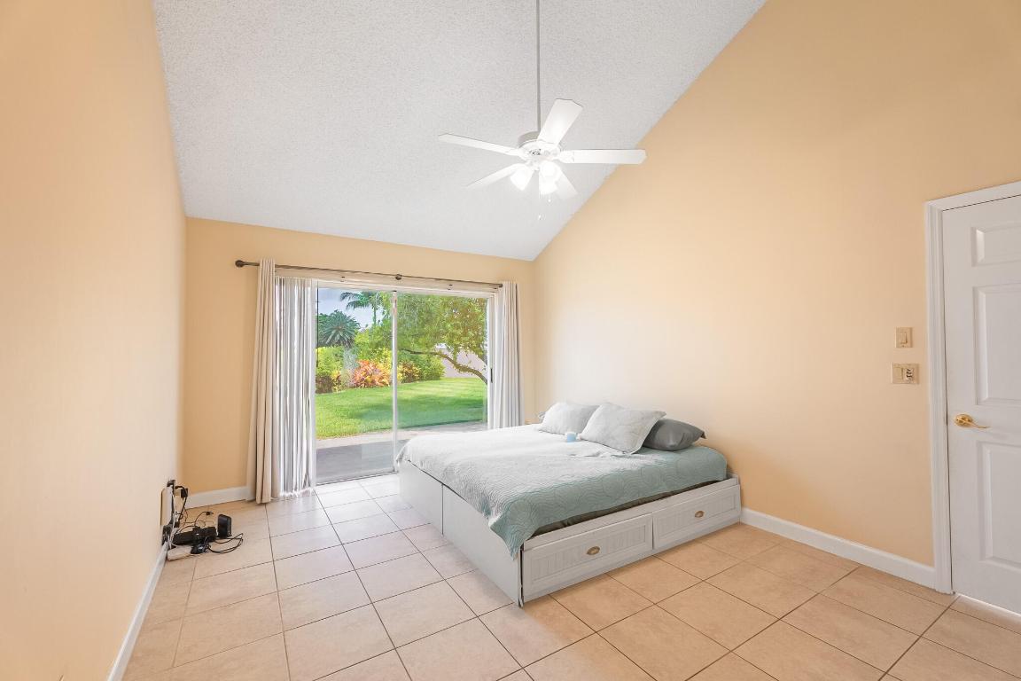 2322 SW Olympic Club Terrace