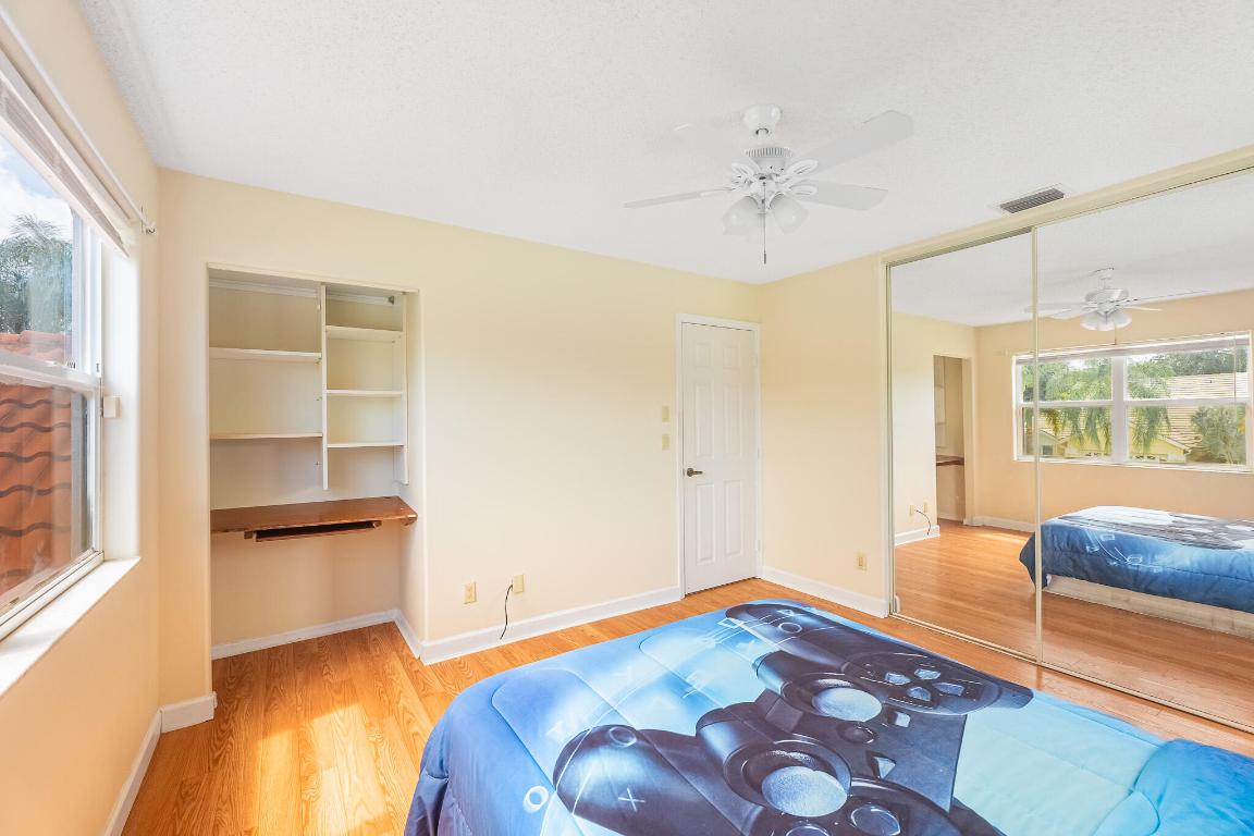 2322 SW Olympic Club Terrace