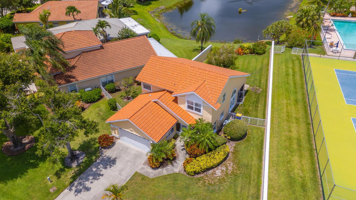 2322 SW Olympic Club Terrace