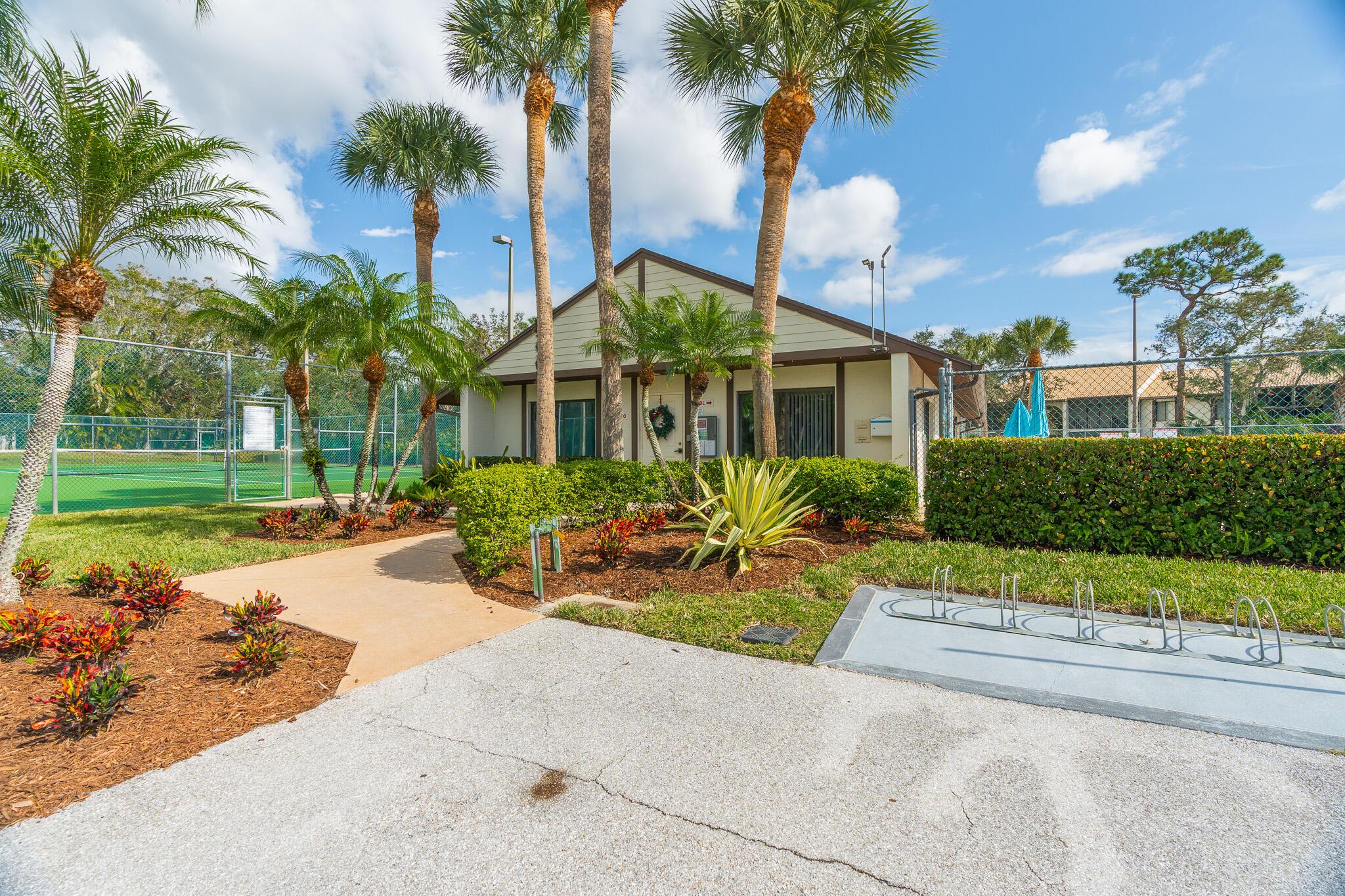 2025 SW Silver Pine Way 120-D1