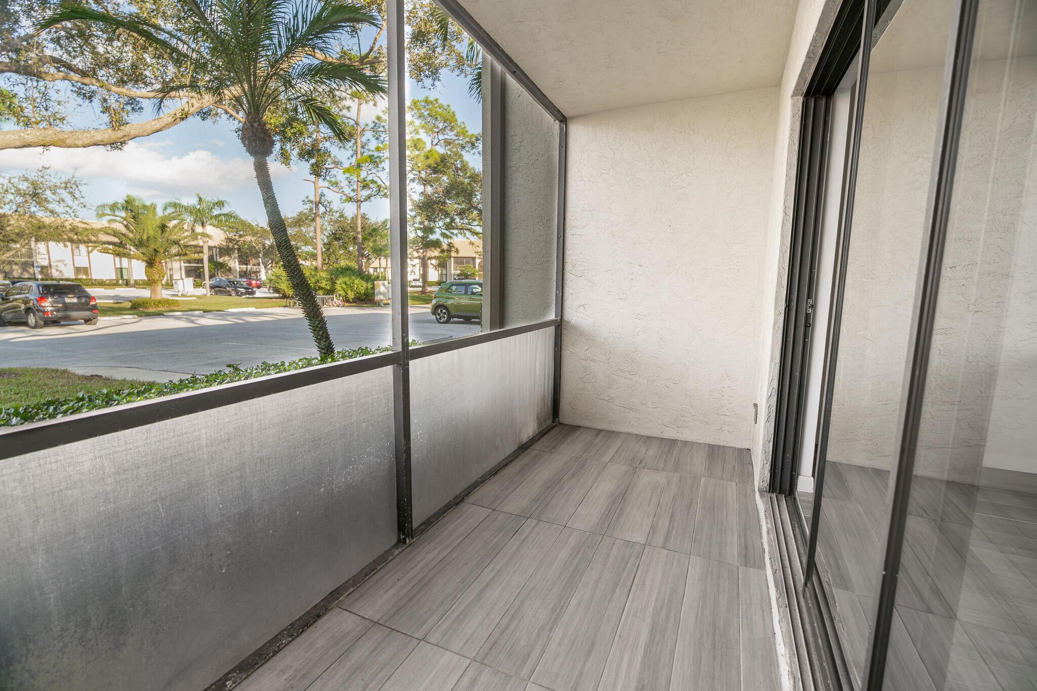 2025 SW Silver Pine Way 120-D1