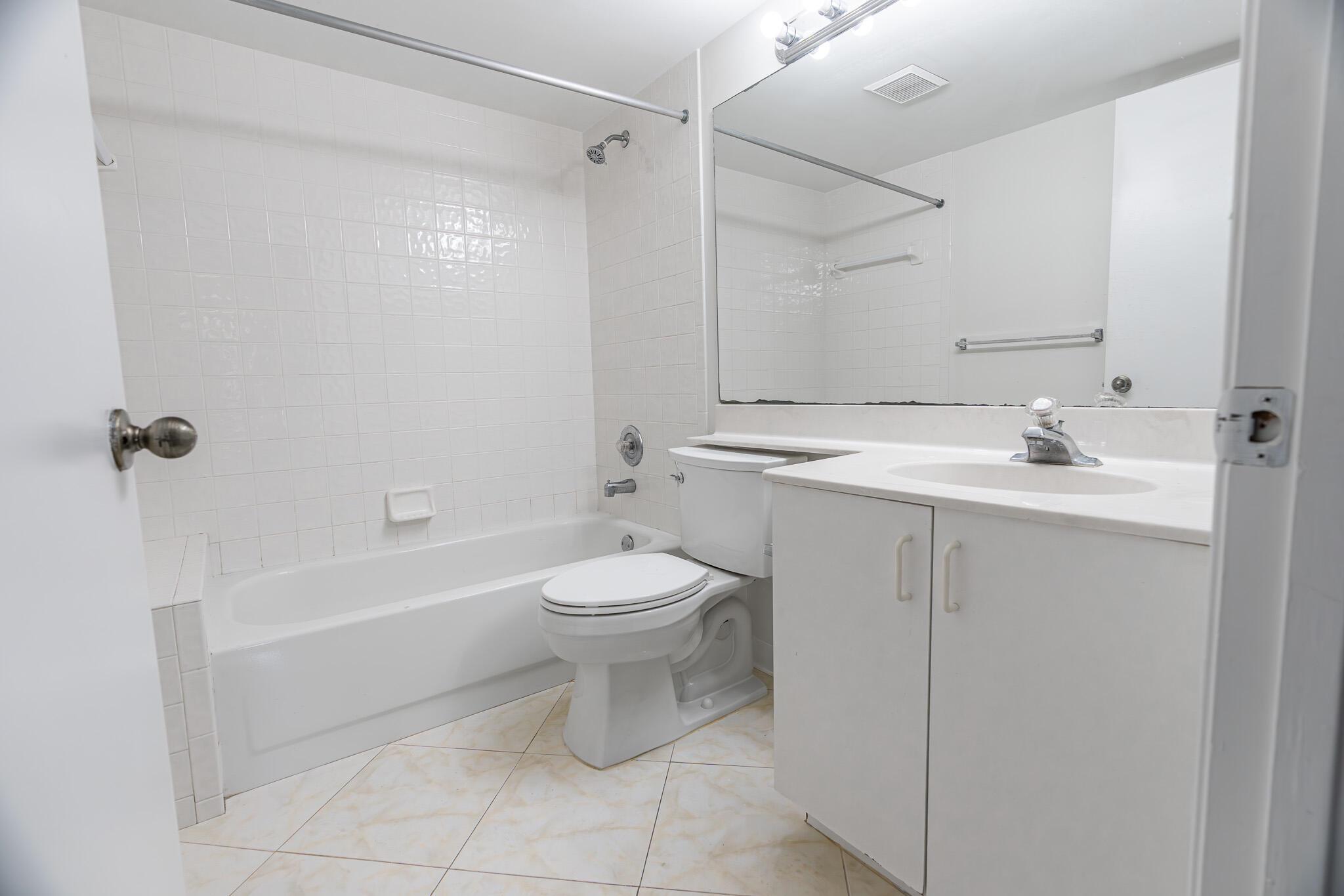 2025 SW Silver Pine Way 120-D1