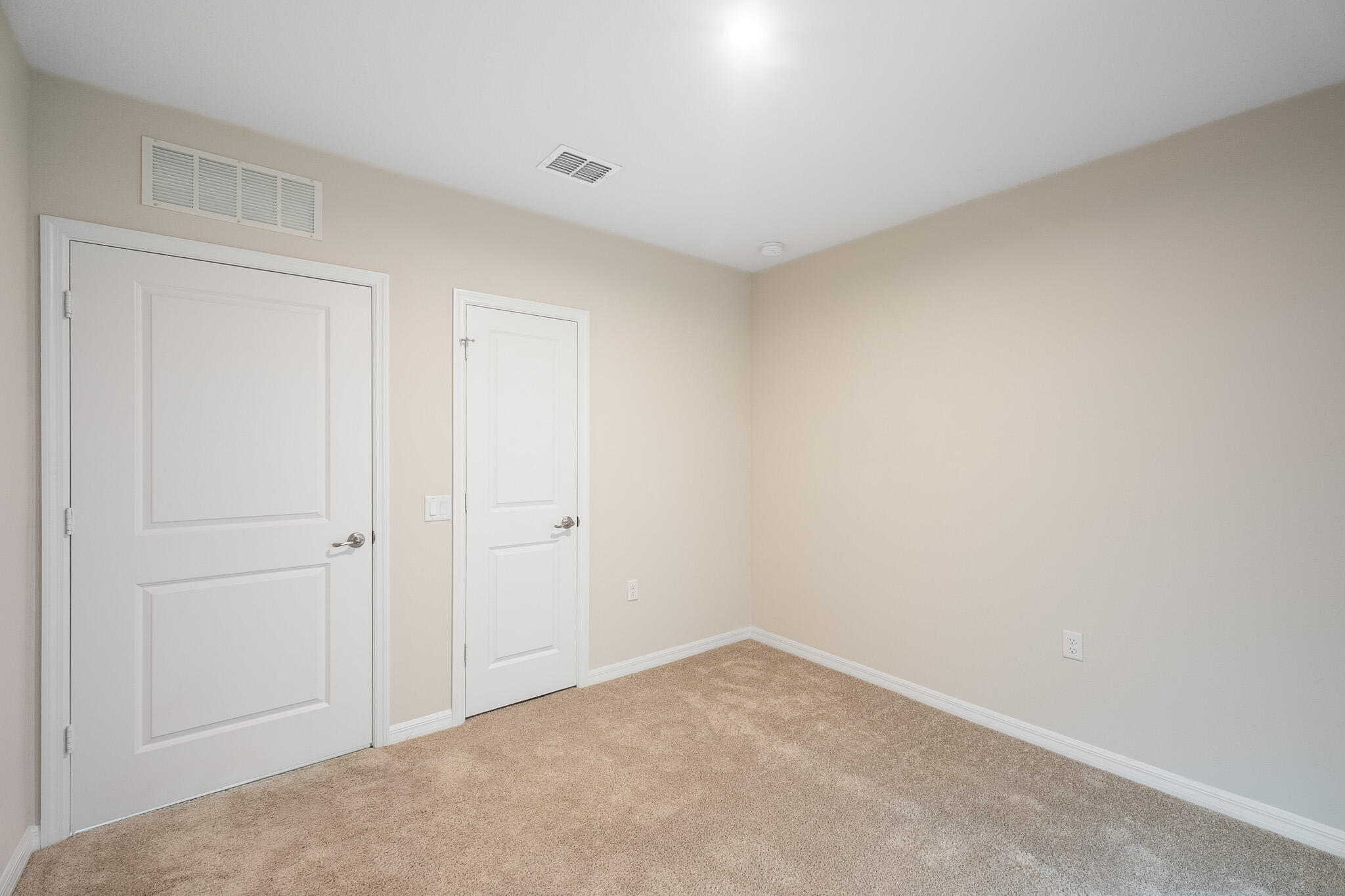 3639 Sapphire Hollow Way