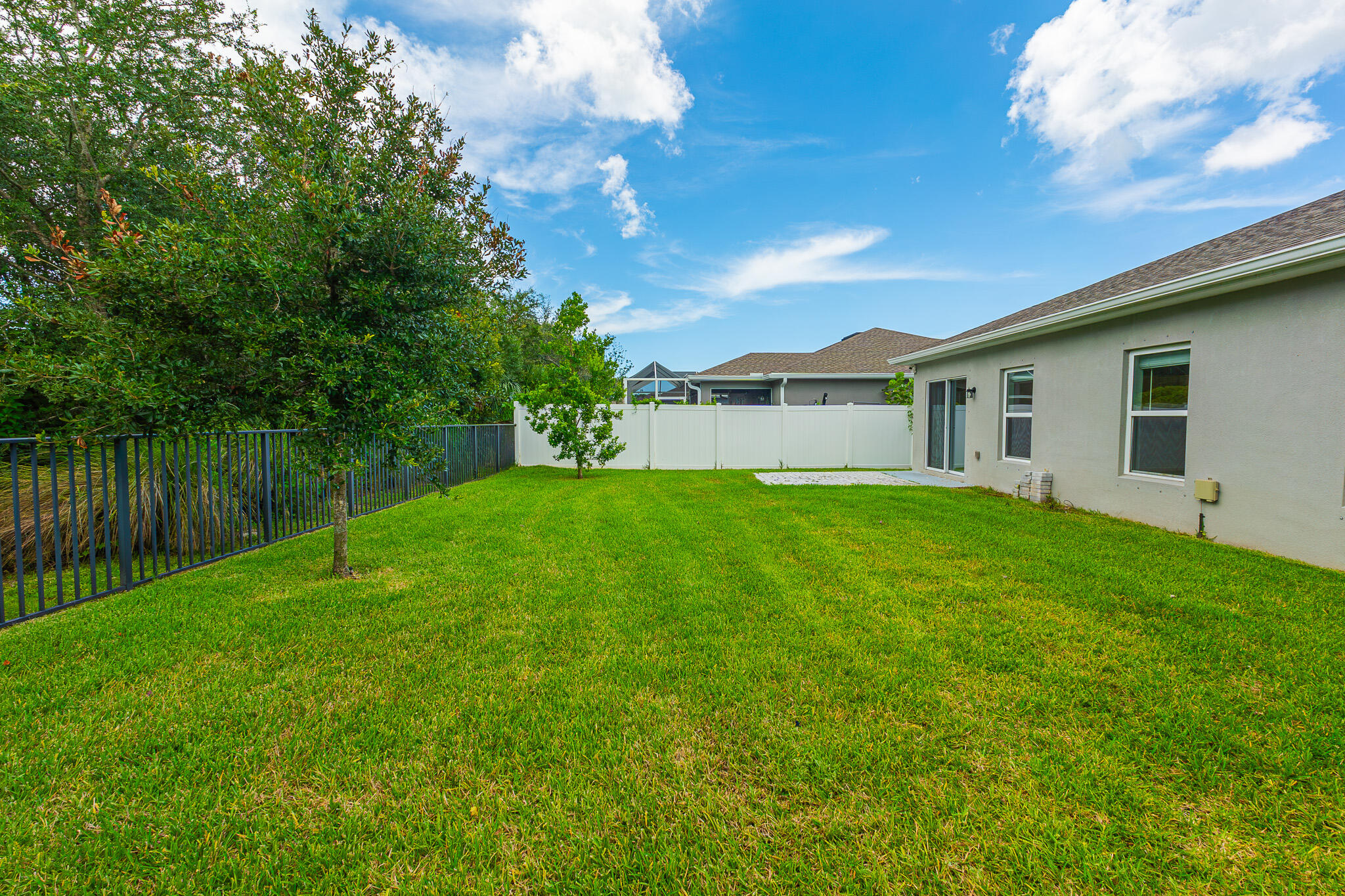 3639 Sapphire Hollow Way