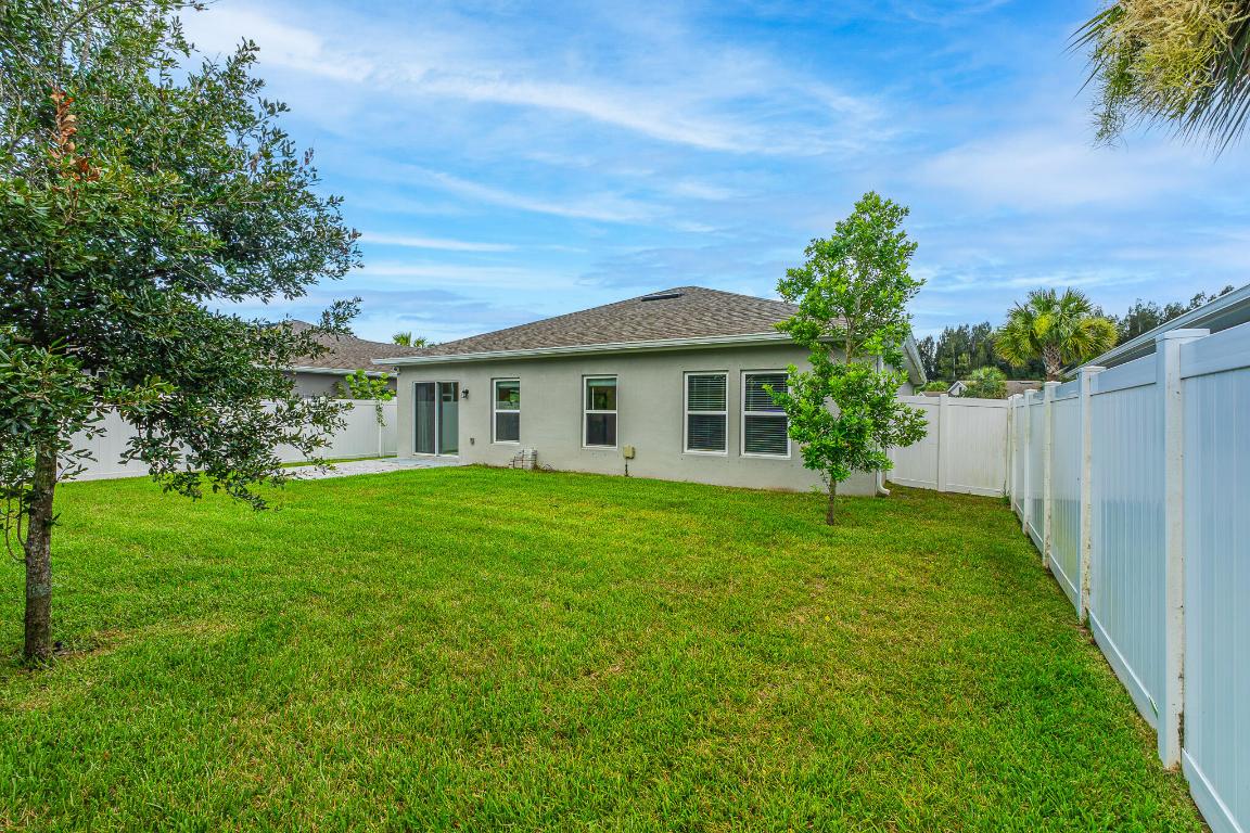 3639 Sapphire Hollow Way