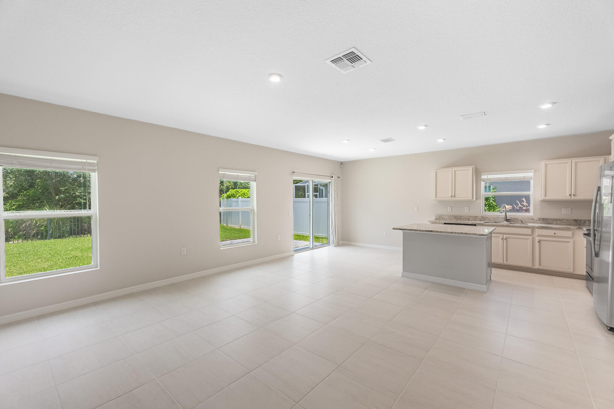 3639 Sapphire Hollow Way