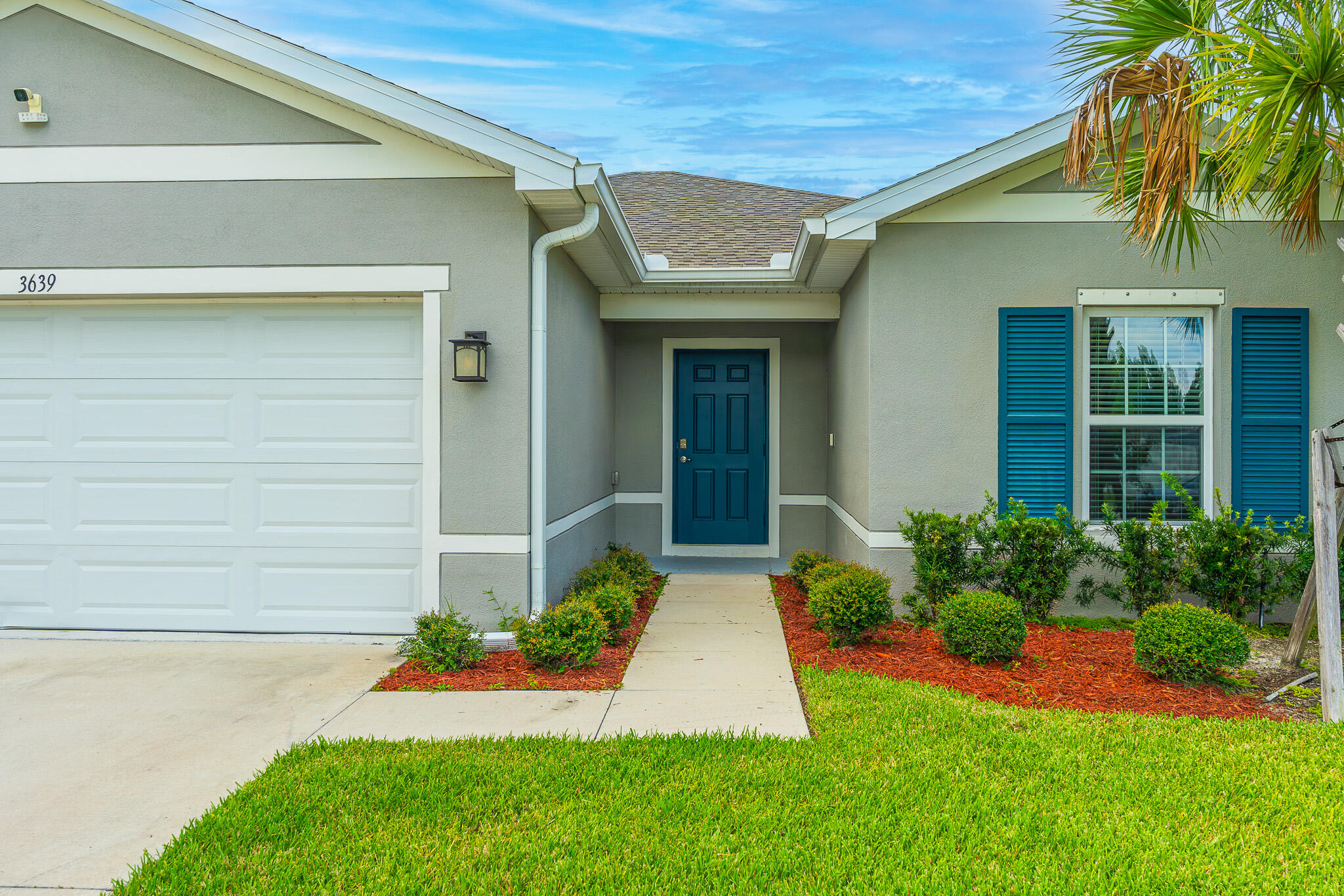 3639 Sapphire Hollow Way