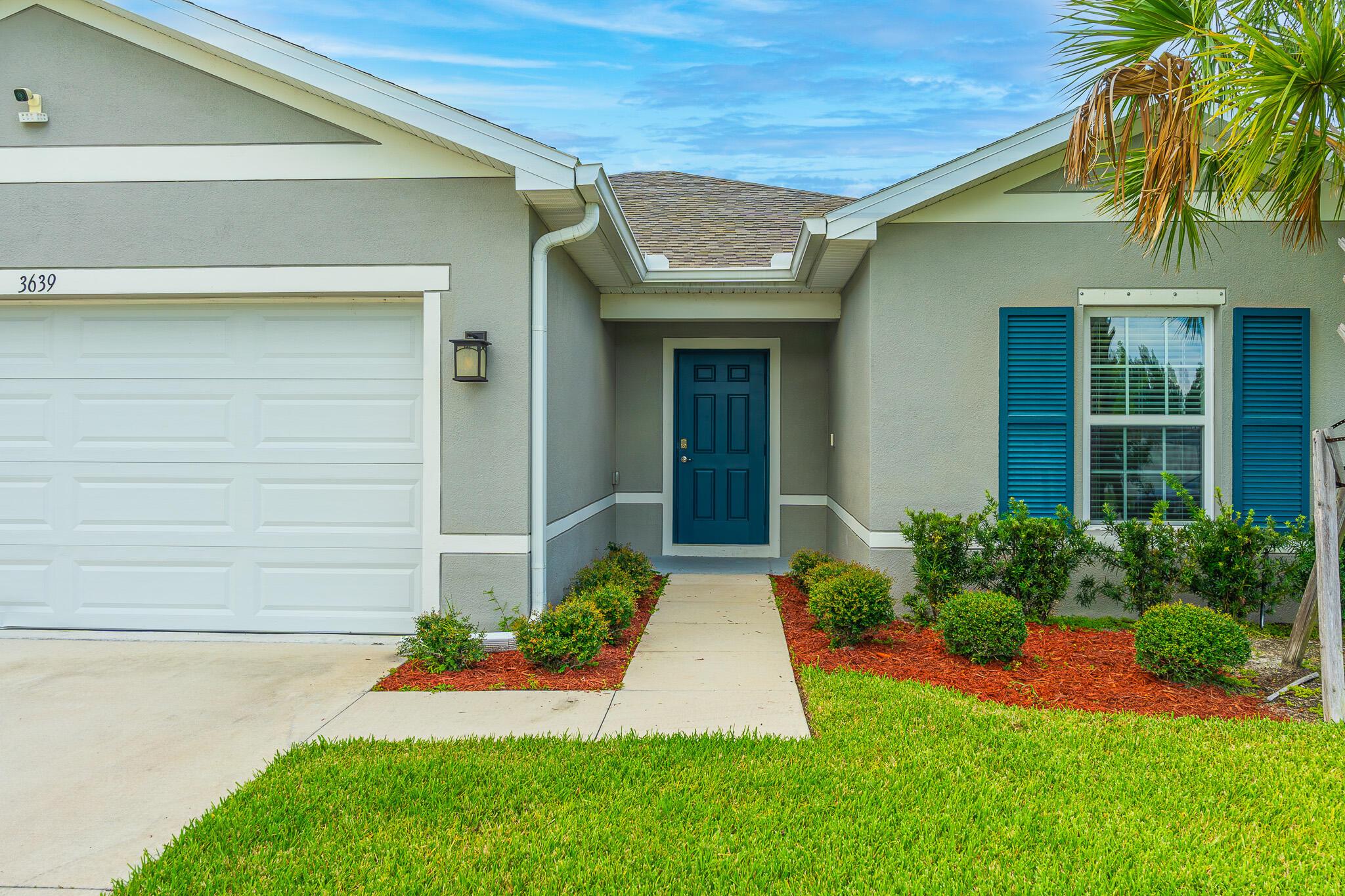 3639 Sapphire Hollow Way