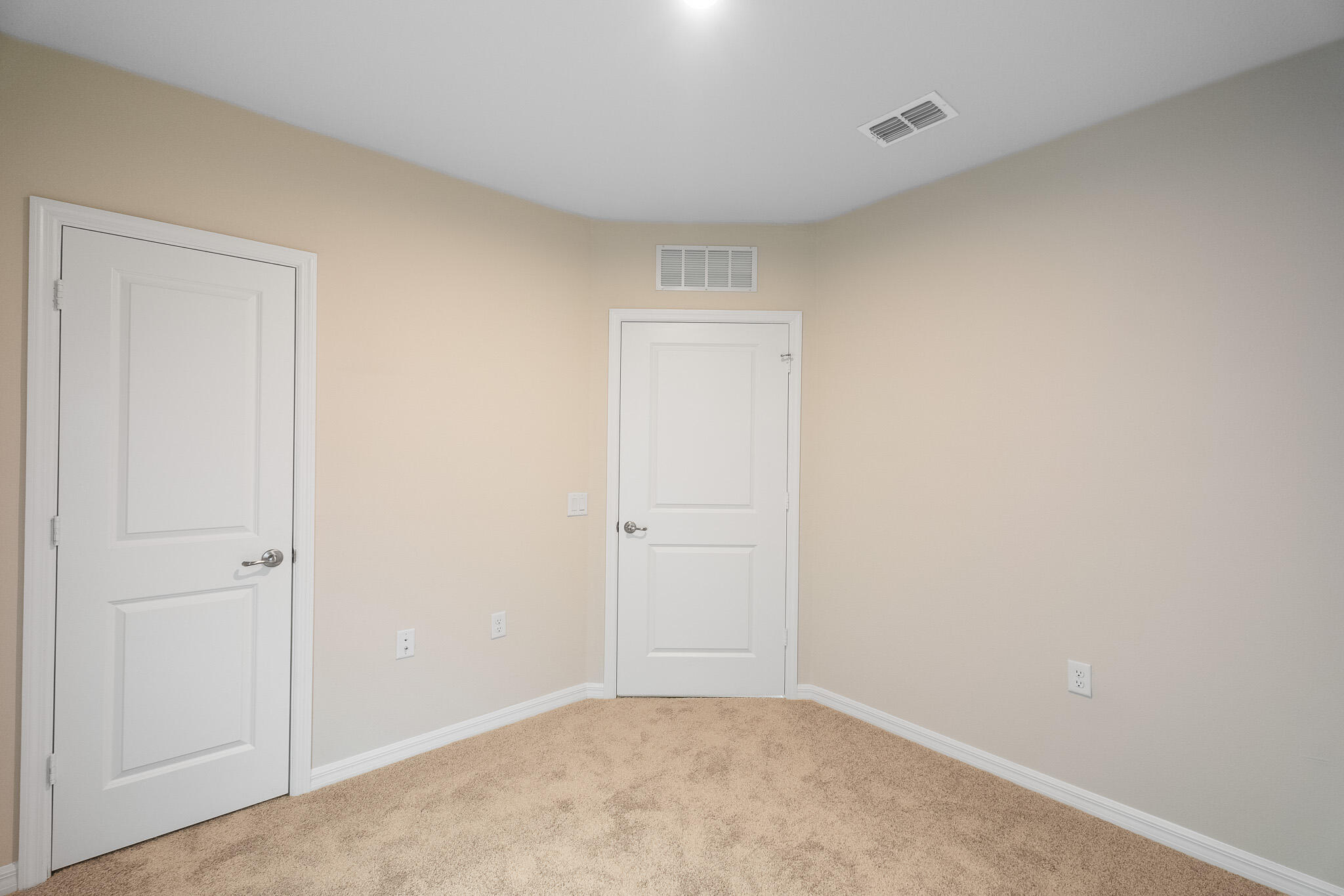 3639 Sapphire Hollow Way