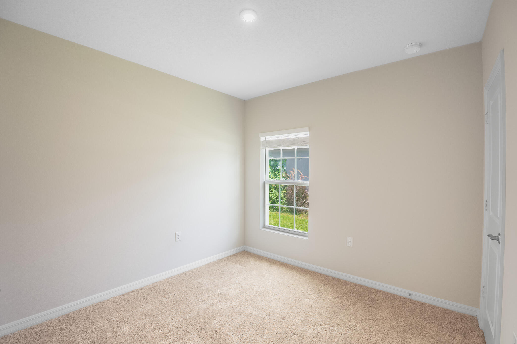 3639 Sapphire Hollow Way