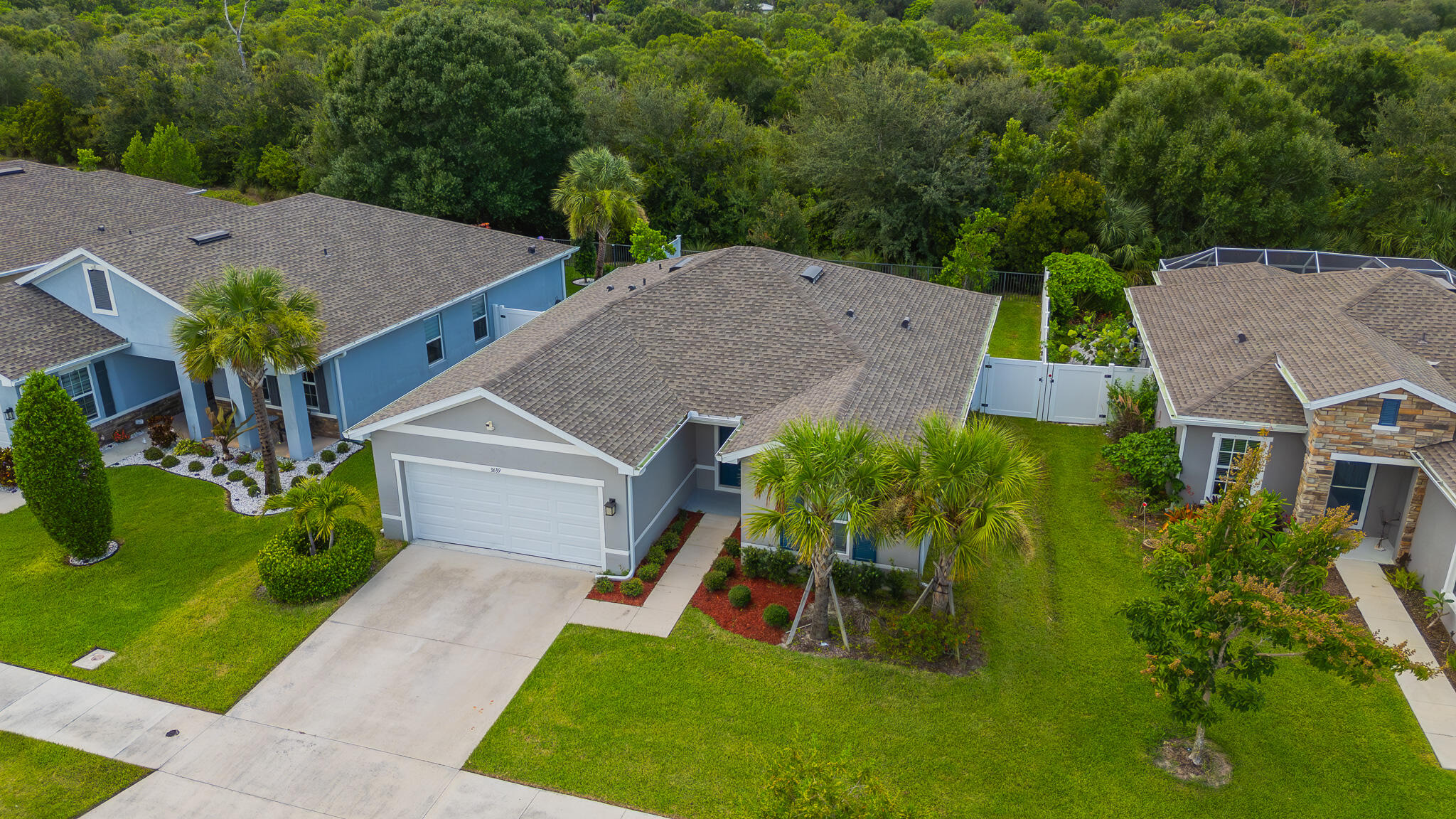 3639 Sapphire Hollow Way