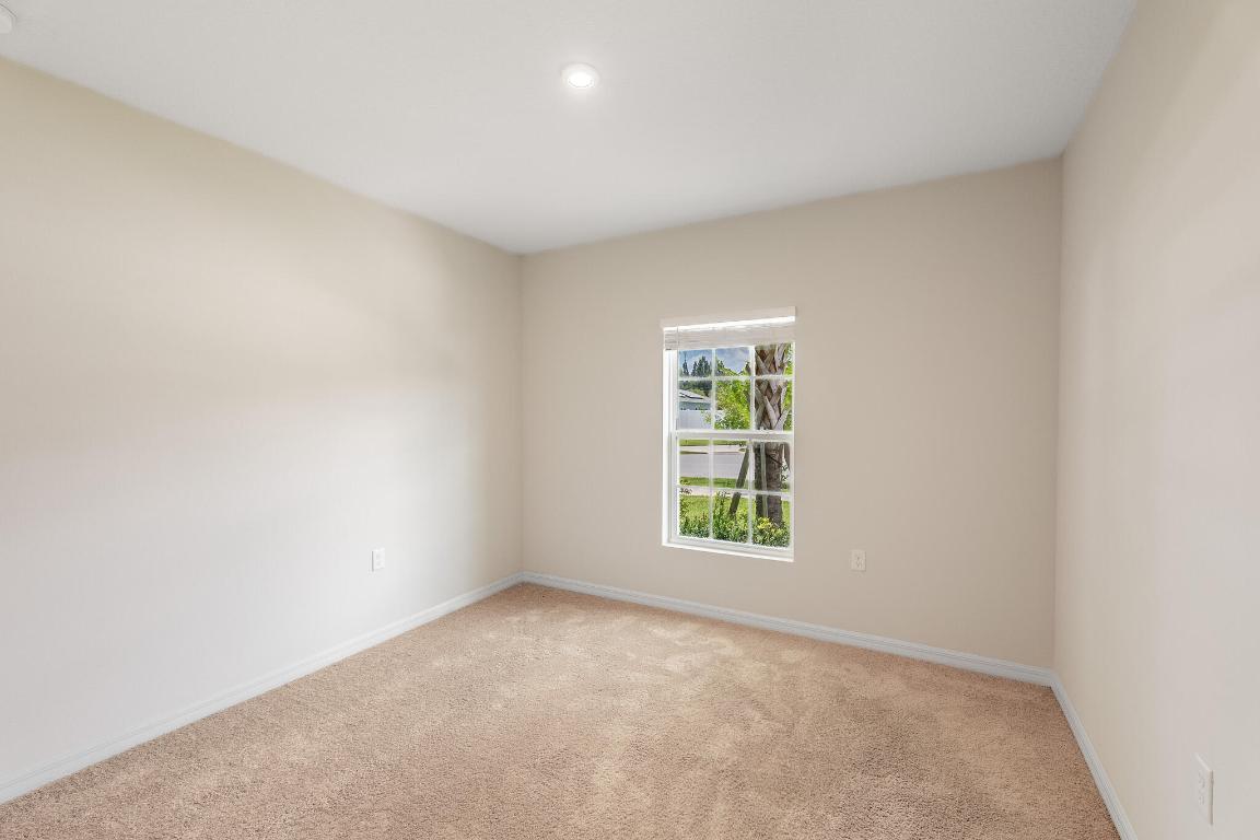 3639 Sapphire Hollow Way