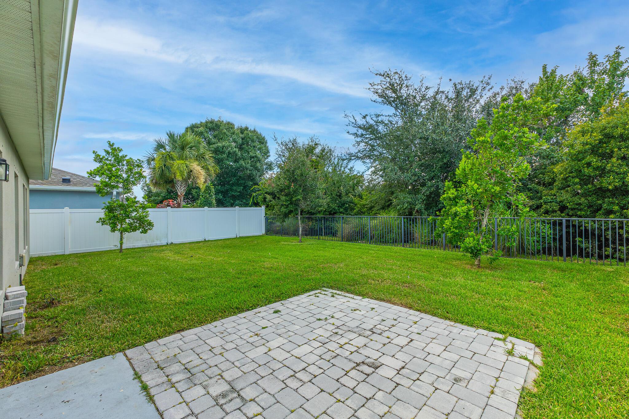 3639 Sapphire Hollow Way