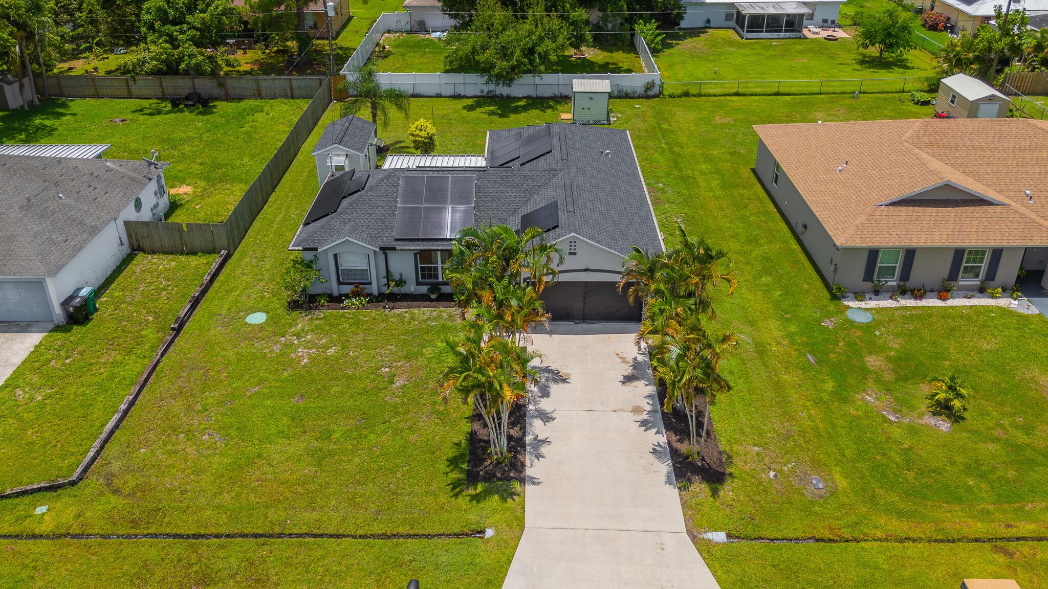 556 SW Buswell Avenue