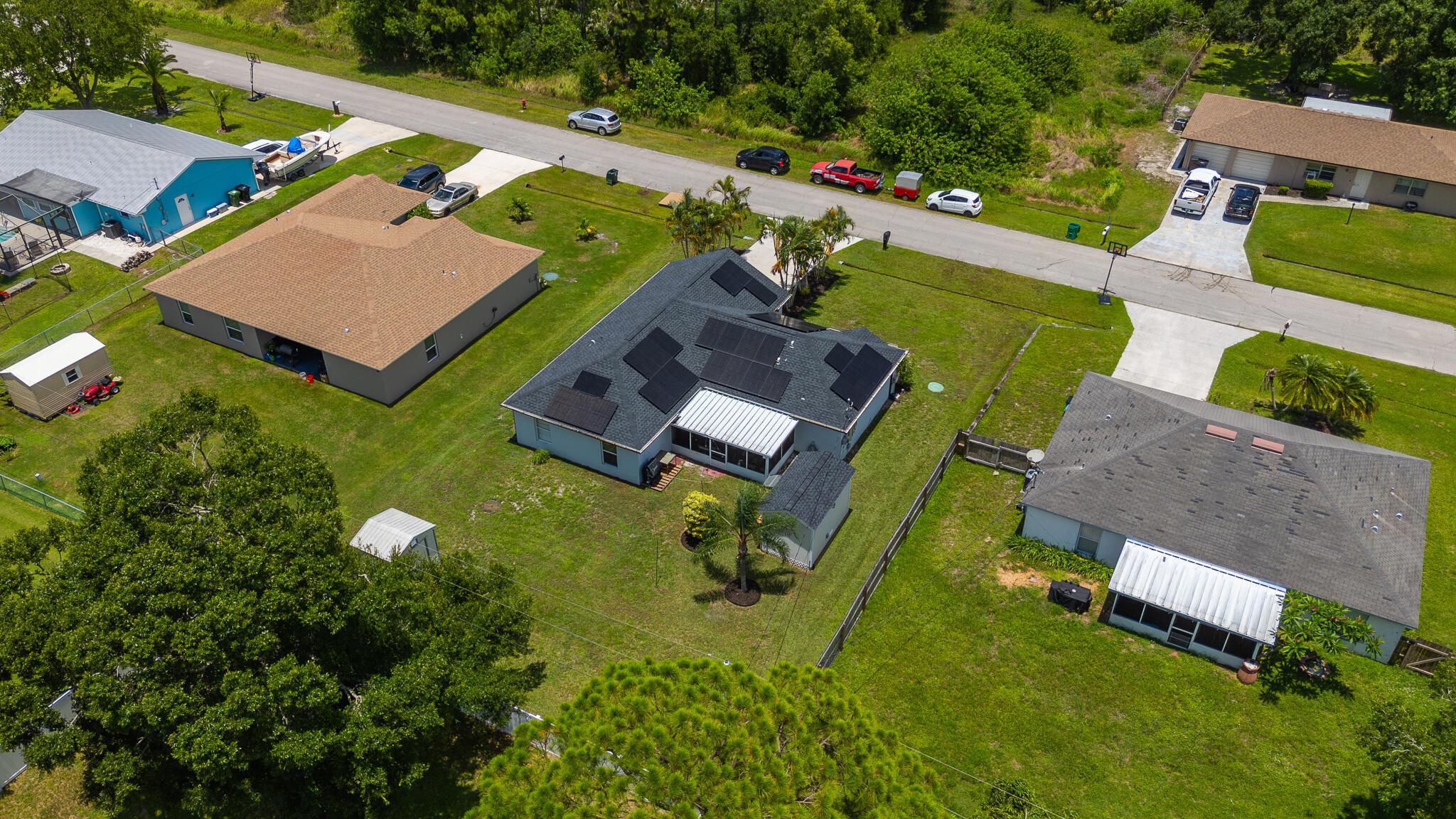 556 SW Buswell Avenue