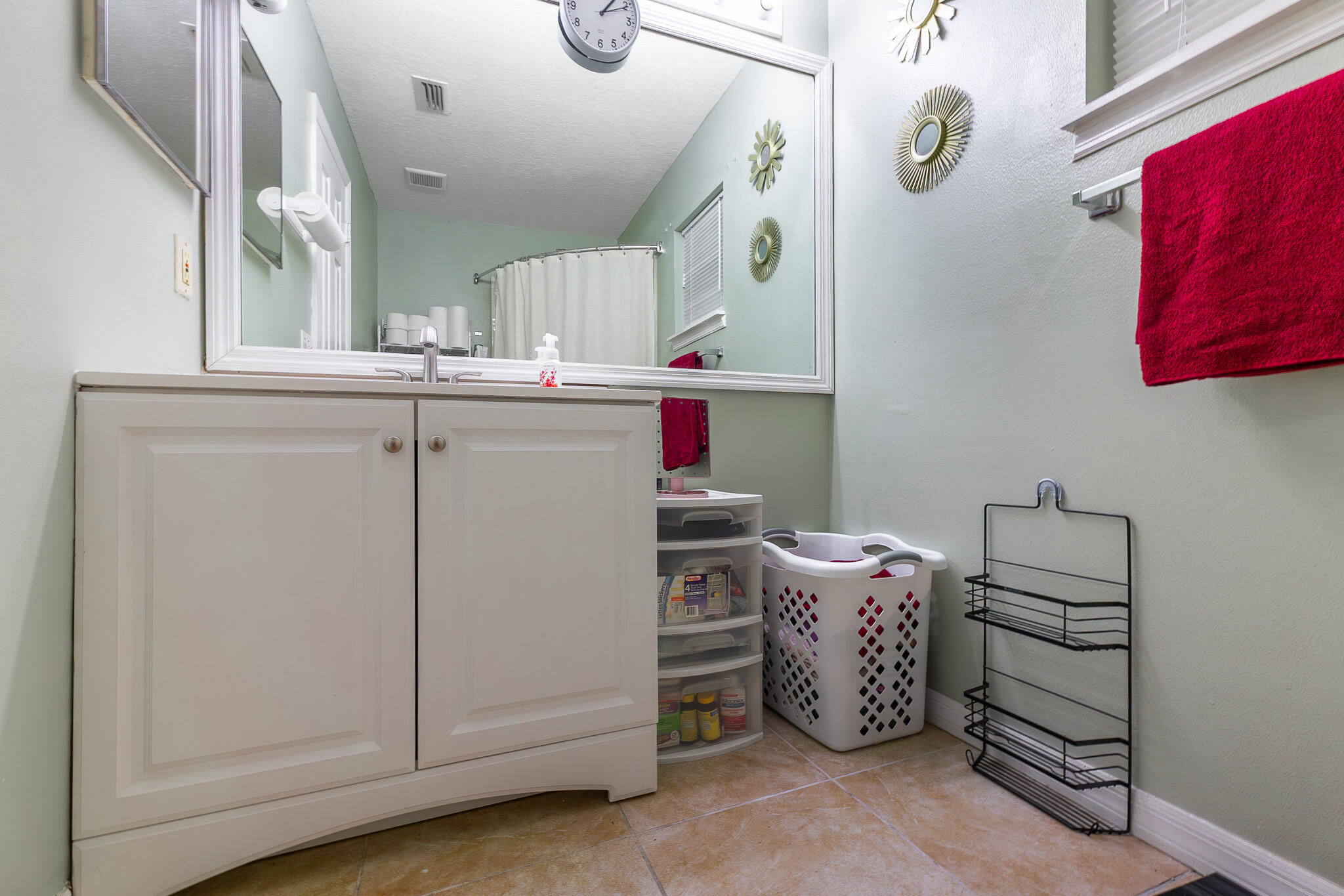 556 SW Buswell Avenue