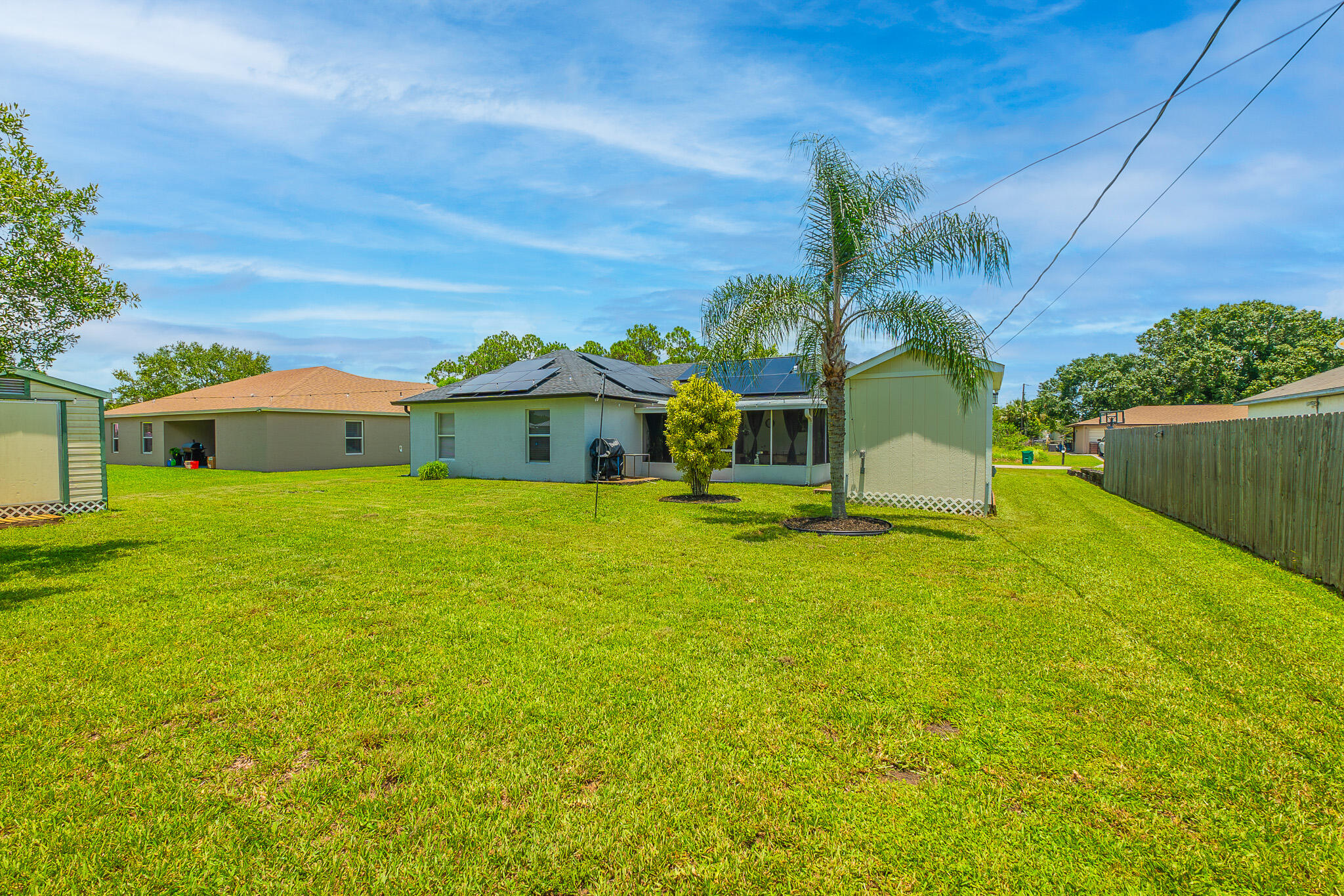 556 SW Buswell Avenue