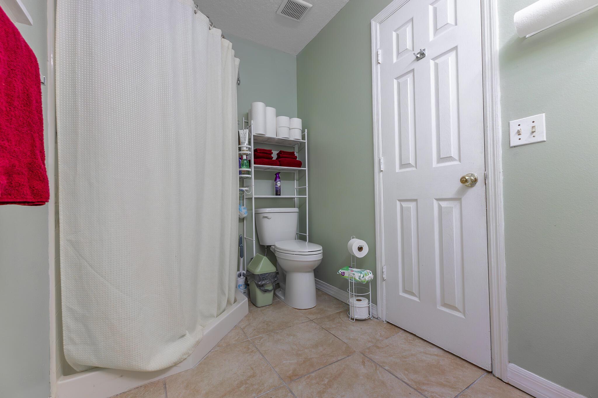 556 SW Buswell Avenue