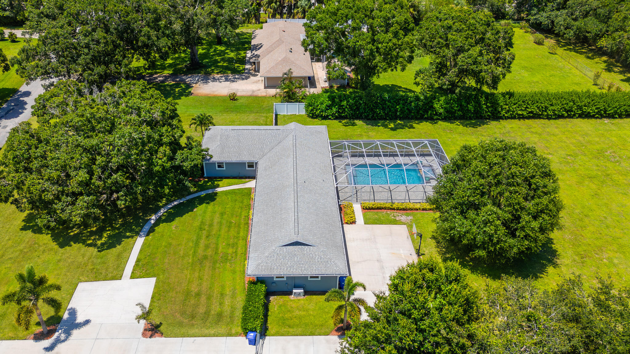736 34th Terrace