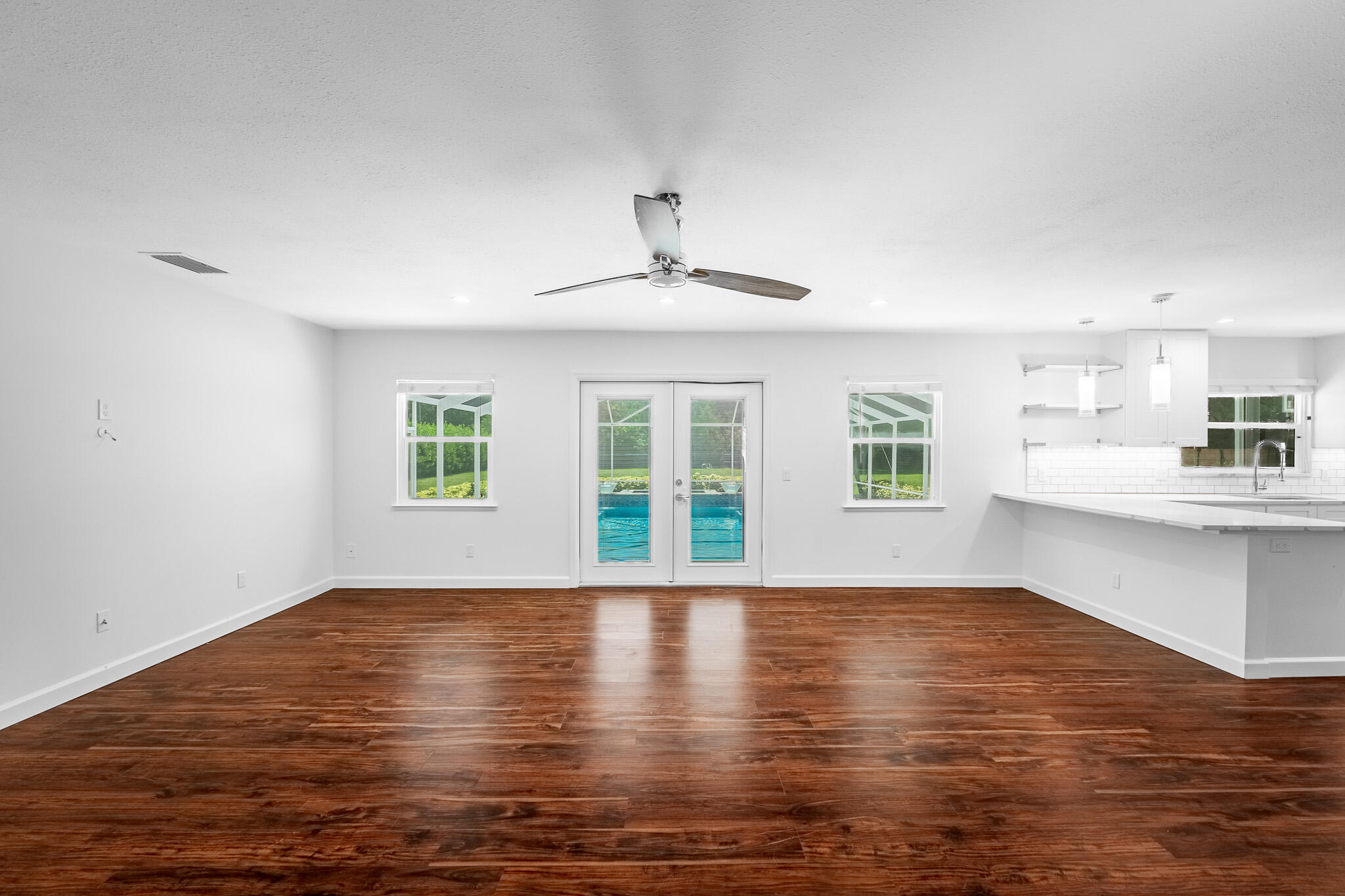 736 34th Terrace