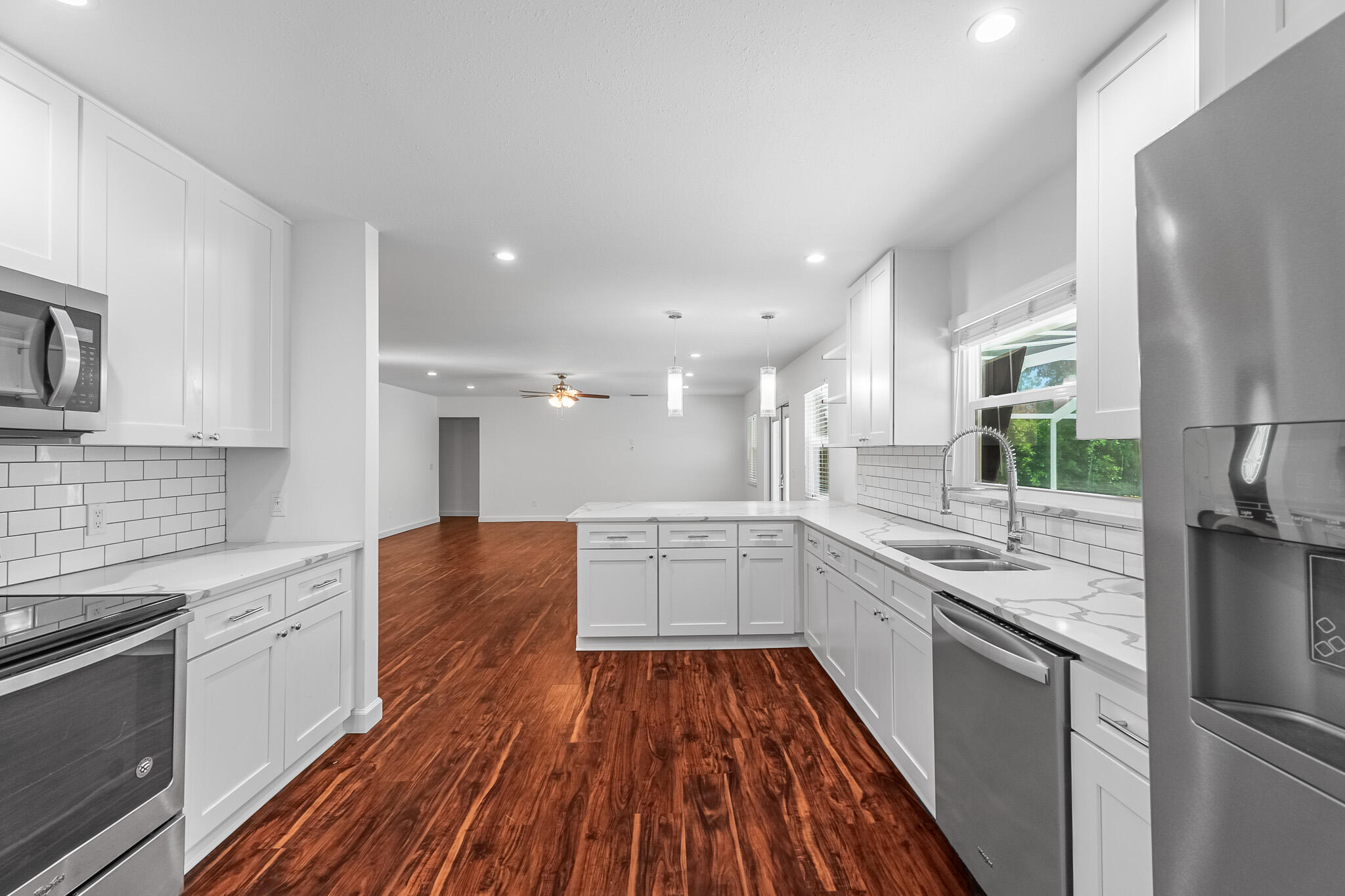 736 34th Terrace