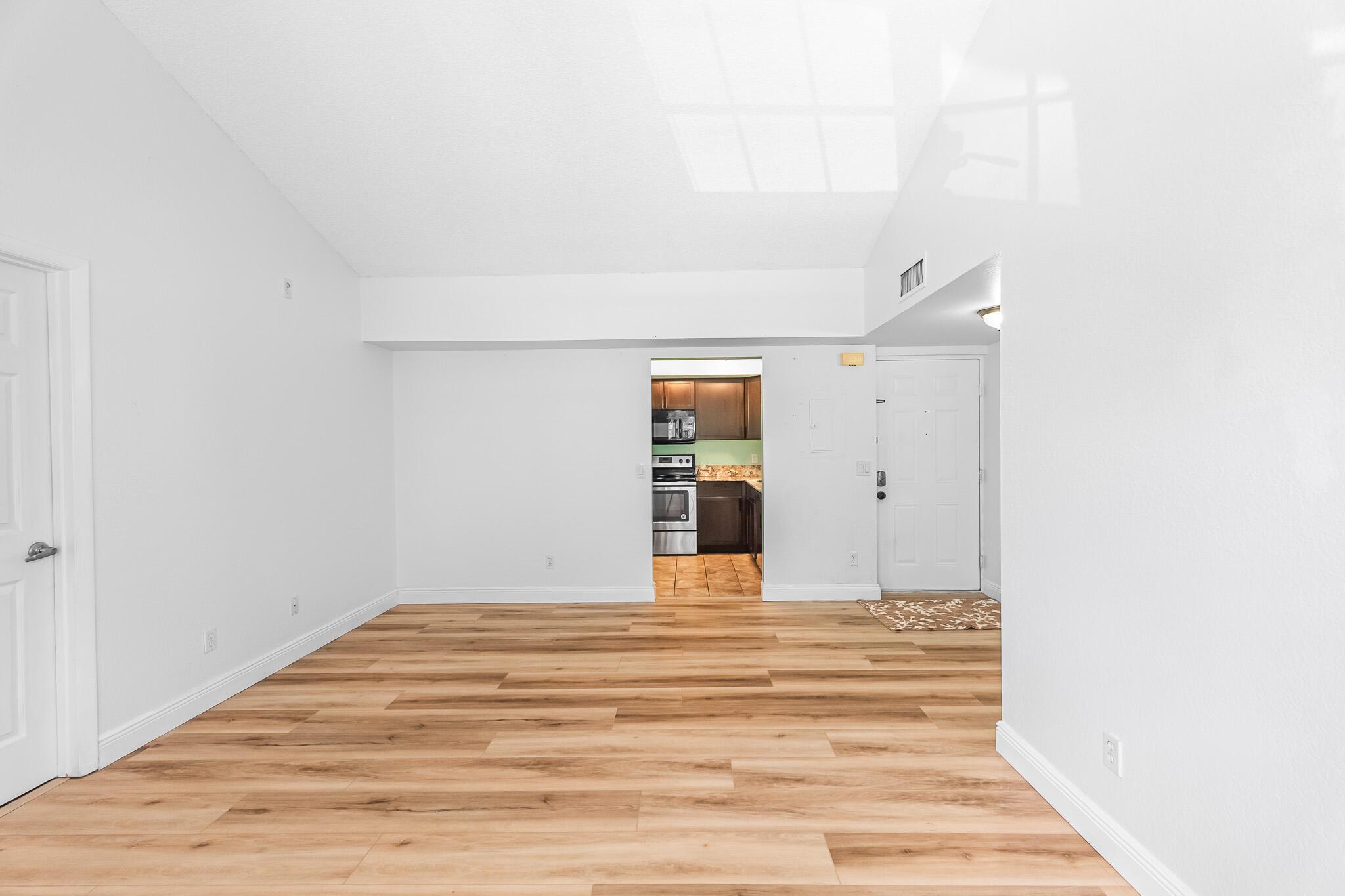 1629 SE Green Acres Circle 202