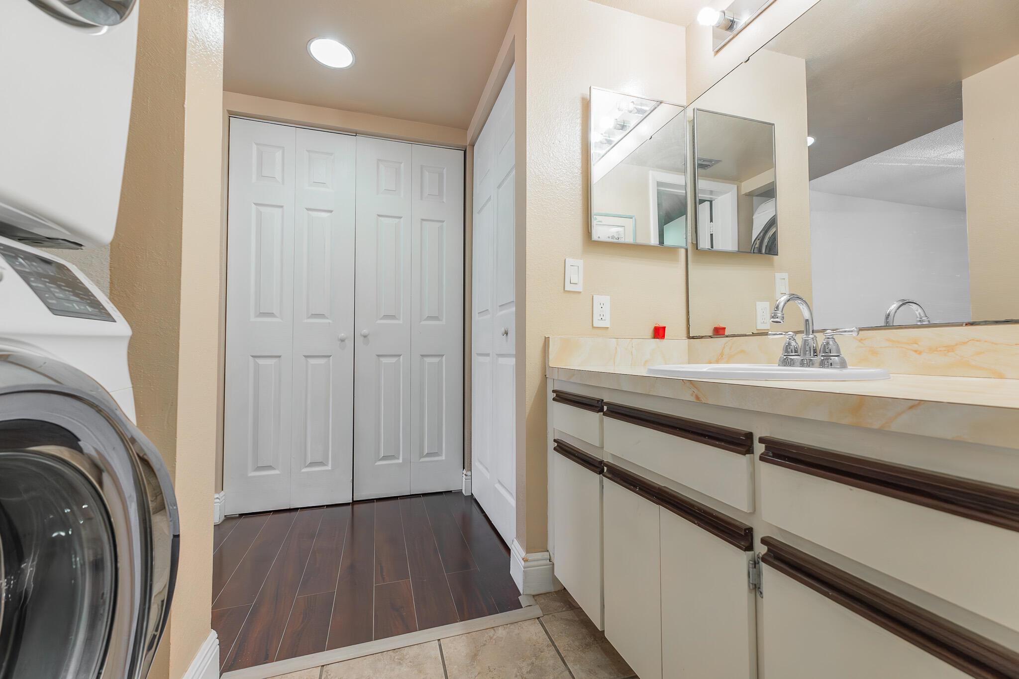 1629 SE Green Acres Circle 202