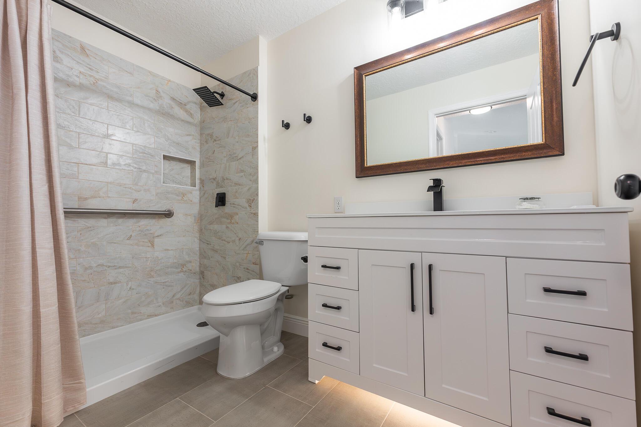 460 NW Casanova Circle